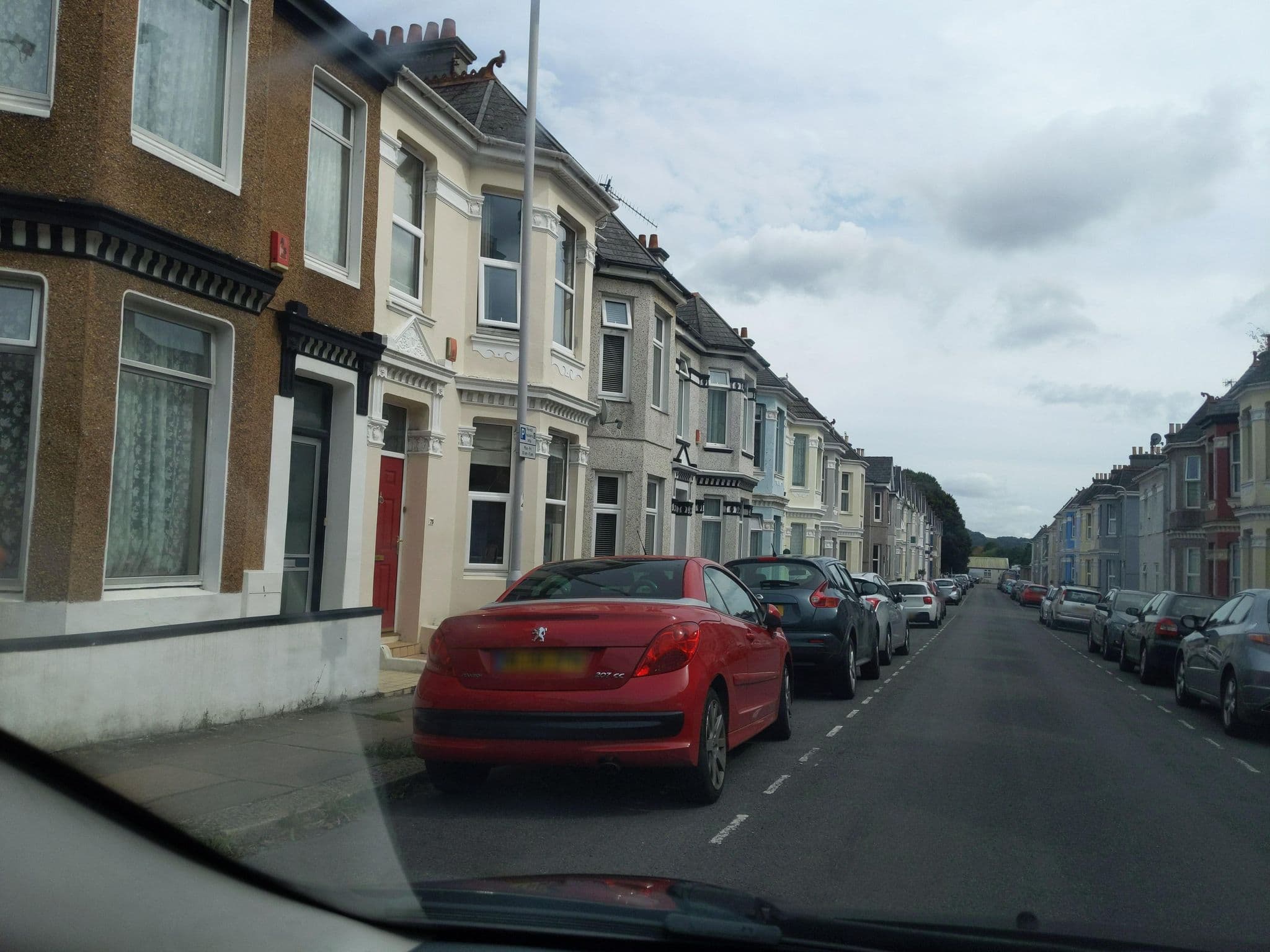 Street view near Hotel Roberto, Plymouth — © WaggyDog (CC BY-SA · Mapillary)