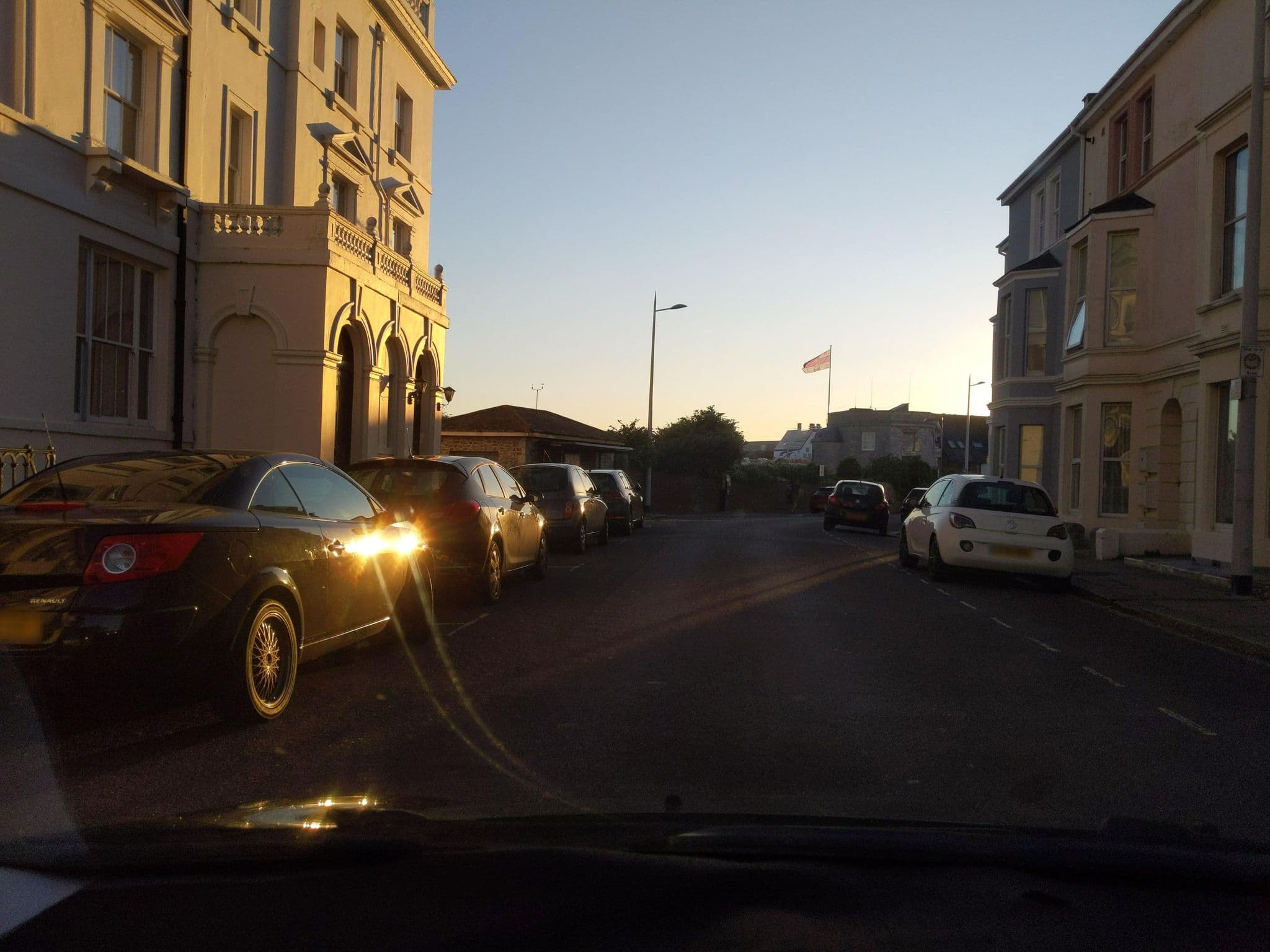 Street view near Smeatons Tower Hotel, Plymouth — © WaggyDog (CC BY-SA · Mapillary)