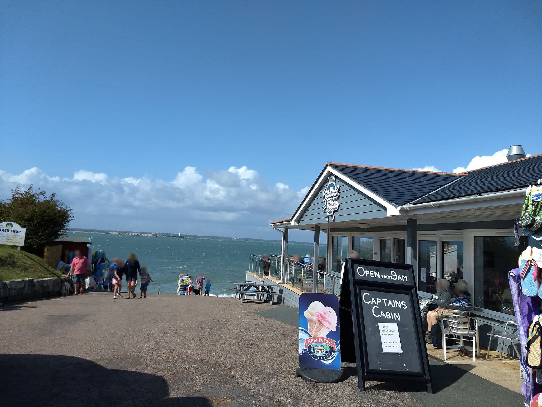 Street view near Sunseekers - Colwell Bay, Totland — © mappernerd (CC BY-SA · Mapillary)