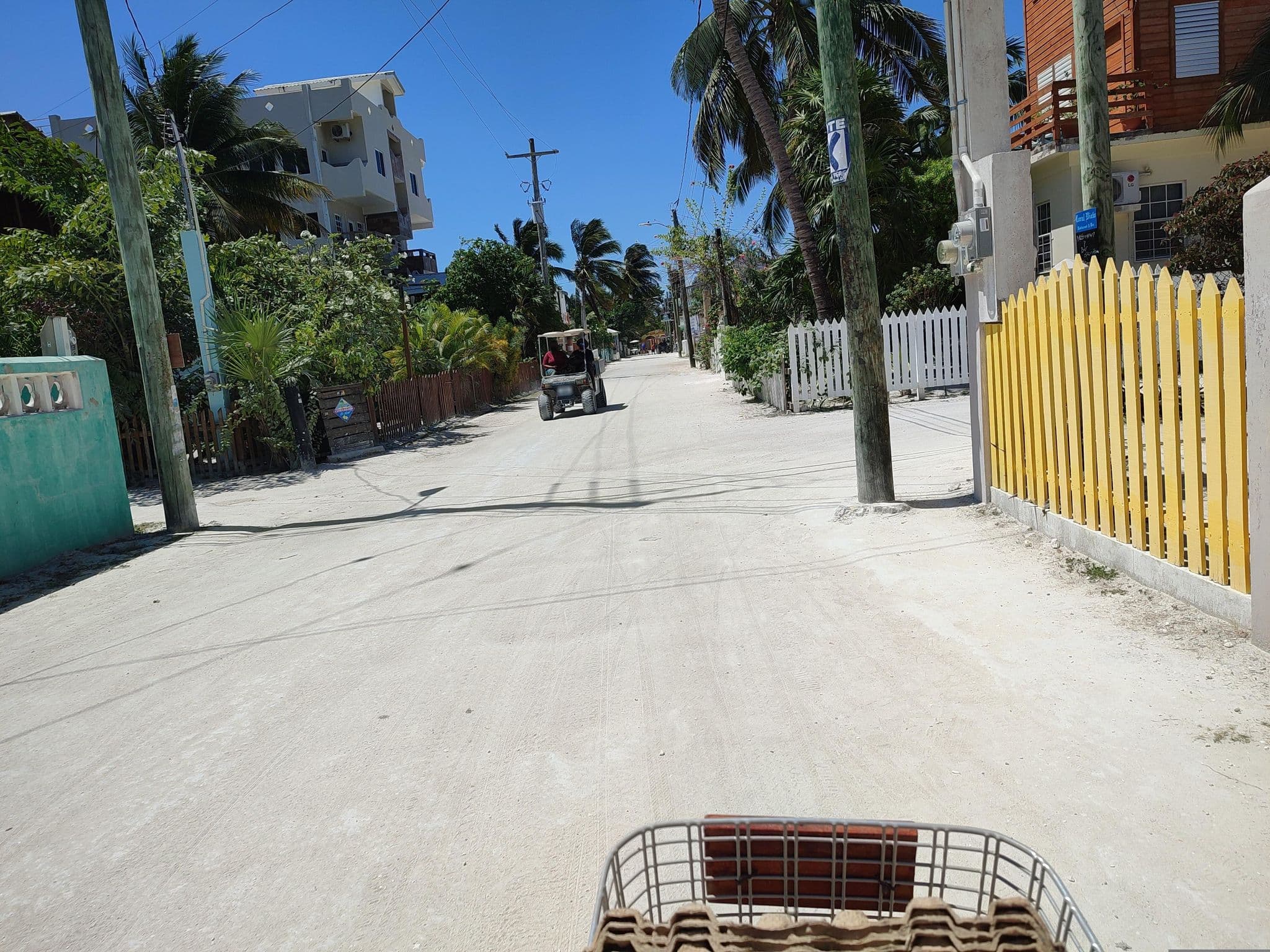 Street view near Villas Hermosa, Caye Caulker — © charlieplett (CC BY-SA · Mapillary)
