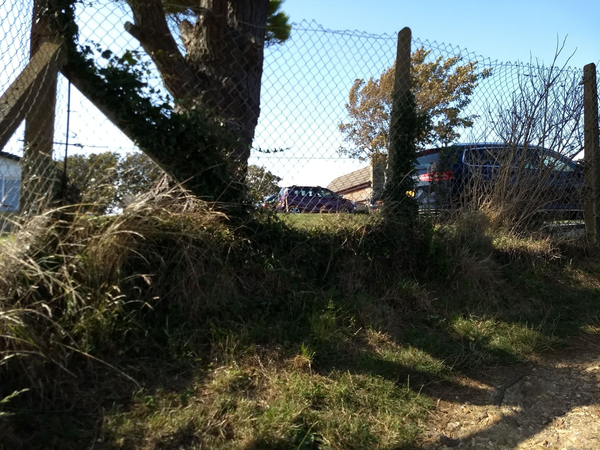 Street view near VALLEY VIEW self-catering coastal bungalow in rural West Wight - Entire Place, Totland — © mappernerd (CC BY-SA · Mapillary)