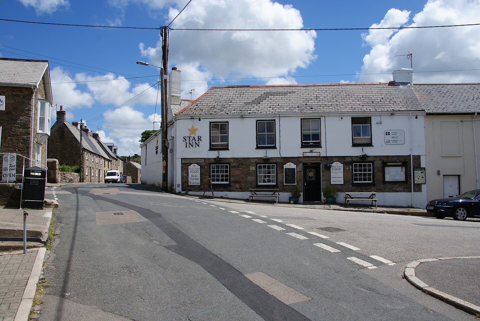 The Star Inn (via Wikimedia Commons, CC BY-SA 2.0)