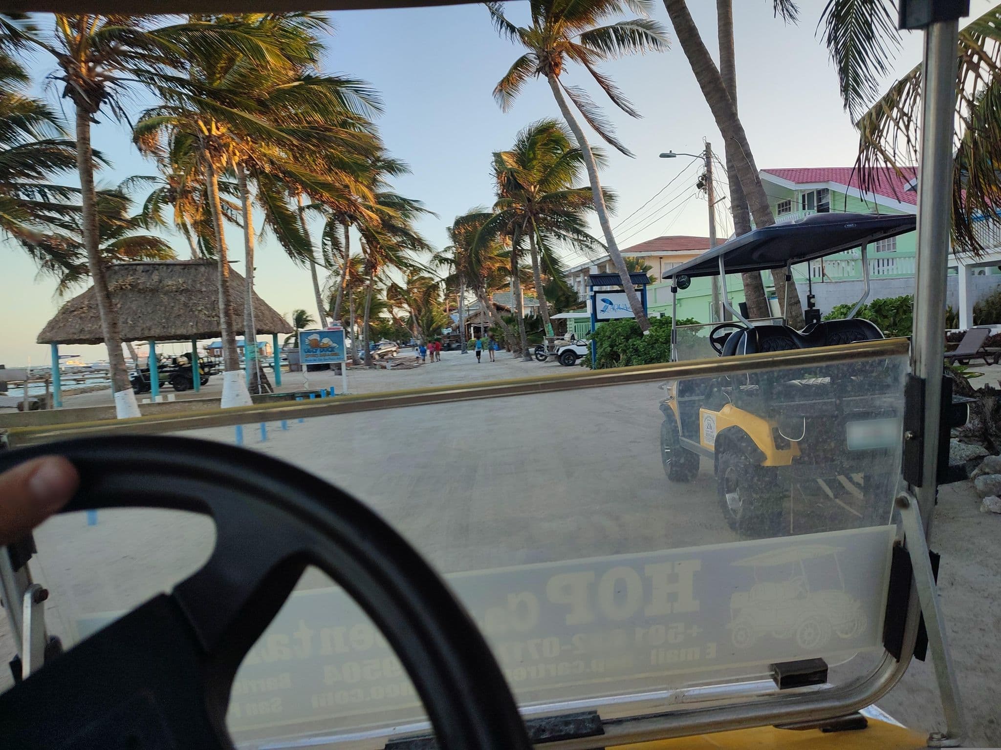 Street view near Aqua Vista, San Pedro — © charlieplett (CC BY-SA · Mapillary)
