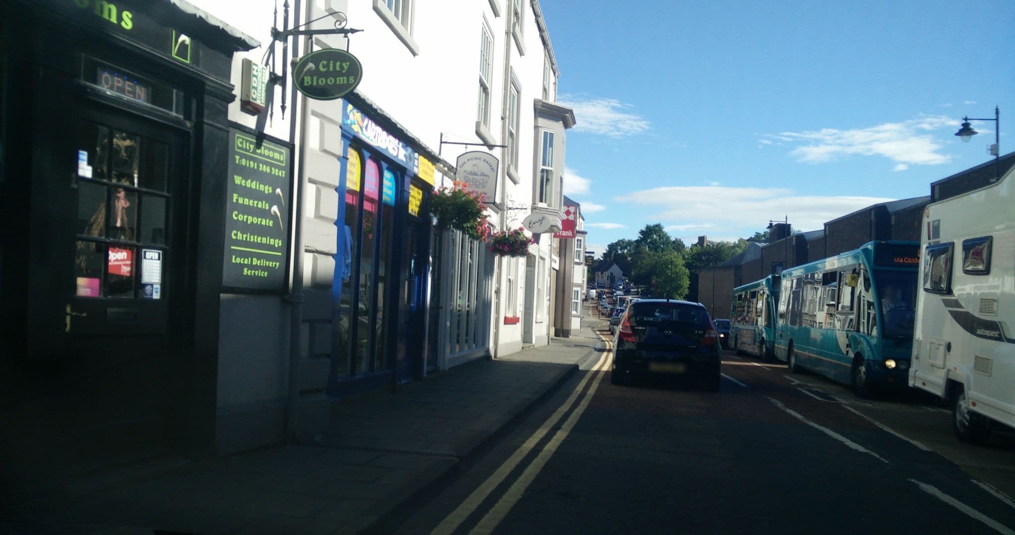 Street view near Three Tuns Hotel, Durham — © stevenhorner (CC BY-SA · Mapillary)