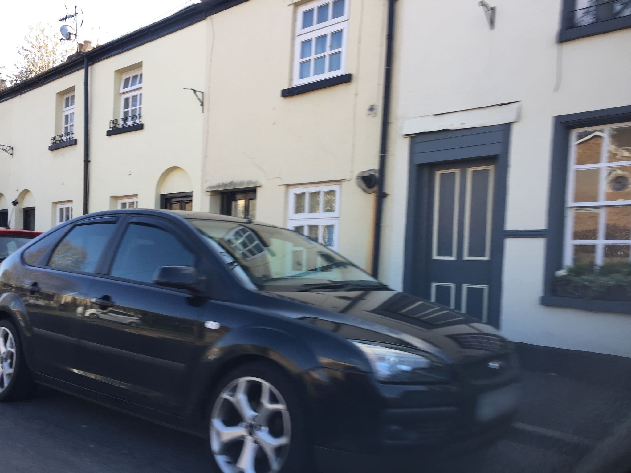 Street view near The New Court Inn, Usk — © southglos2 (CC BY-SA · Mapillary)