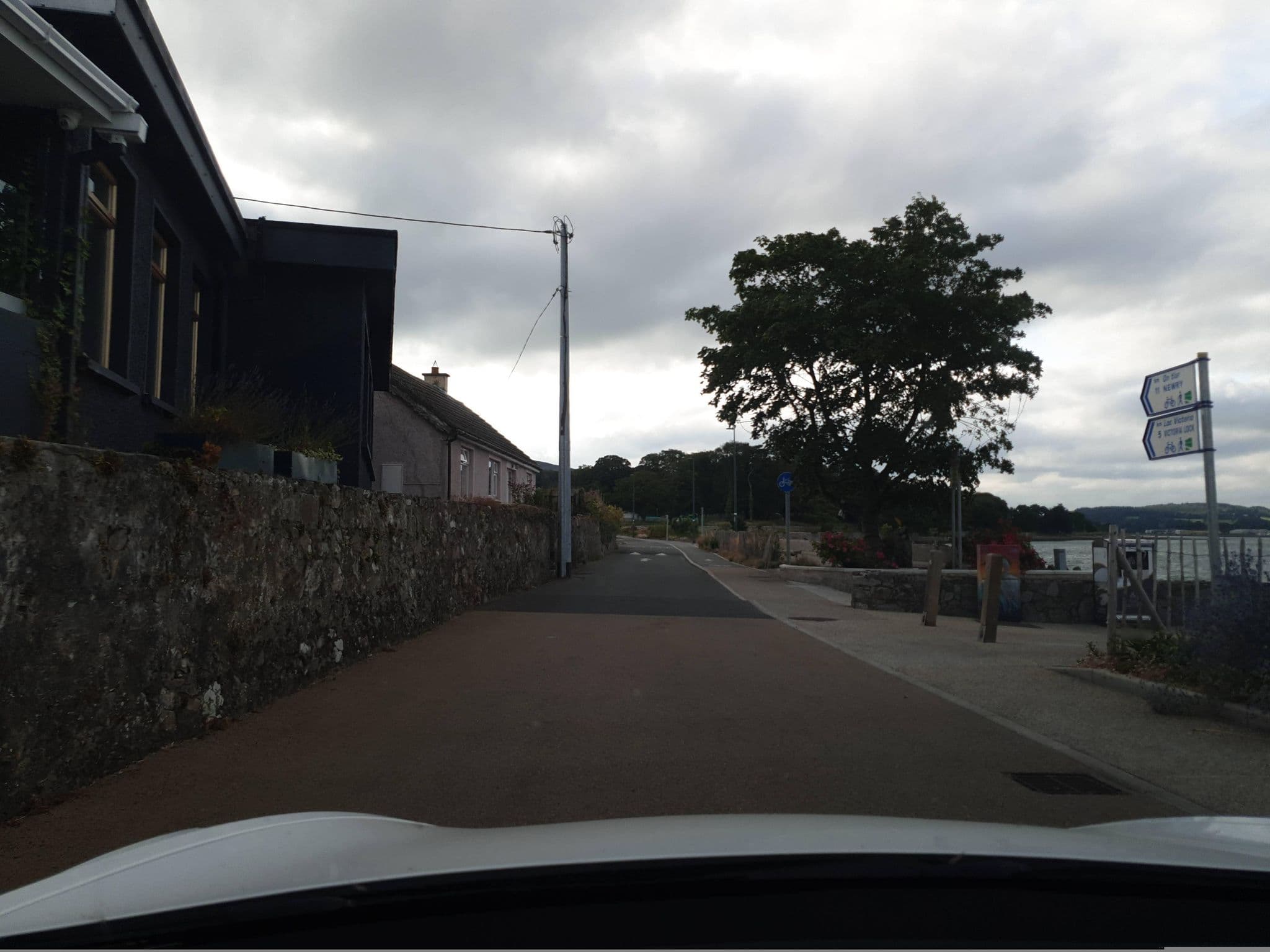 Street view near Grand Central Hotel, Warrenpoint — © yannakis (CC BY-SA · Mapillary)