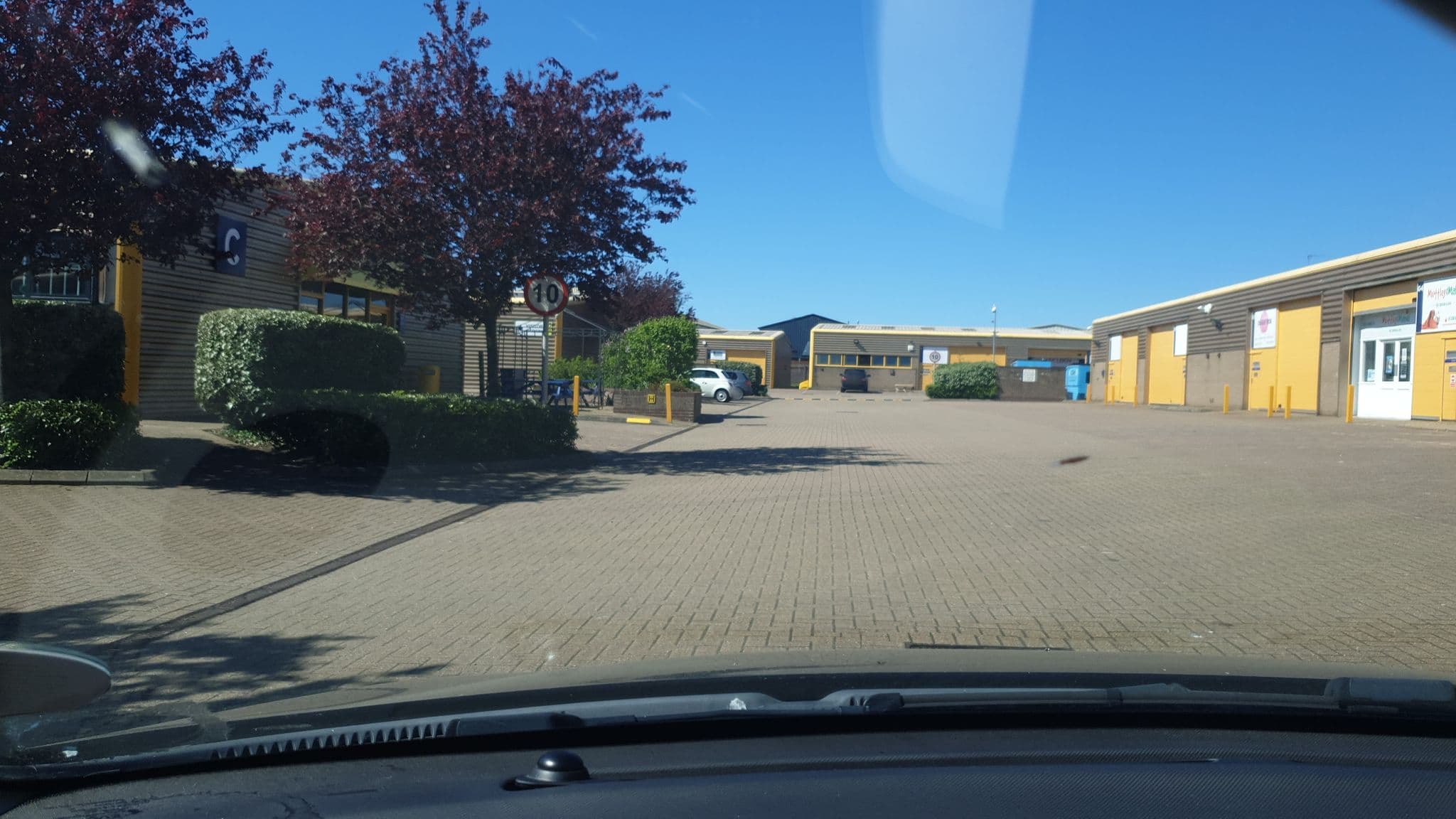 Street view near Hotel Lock & Safe Ltd, Boxted — © edloach (CC BY-SA · Mapillary)