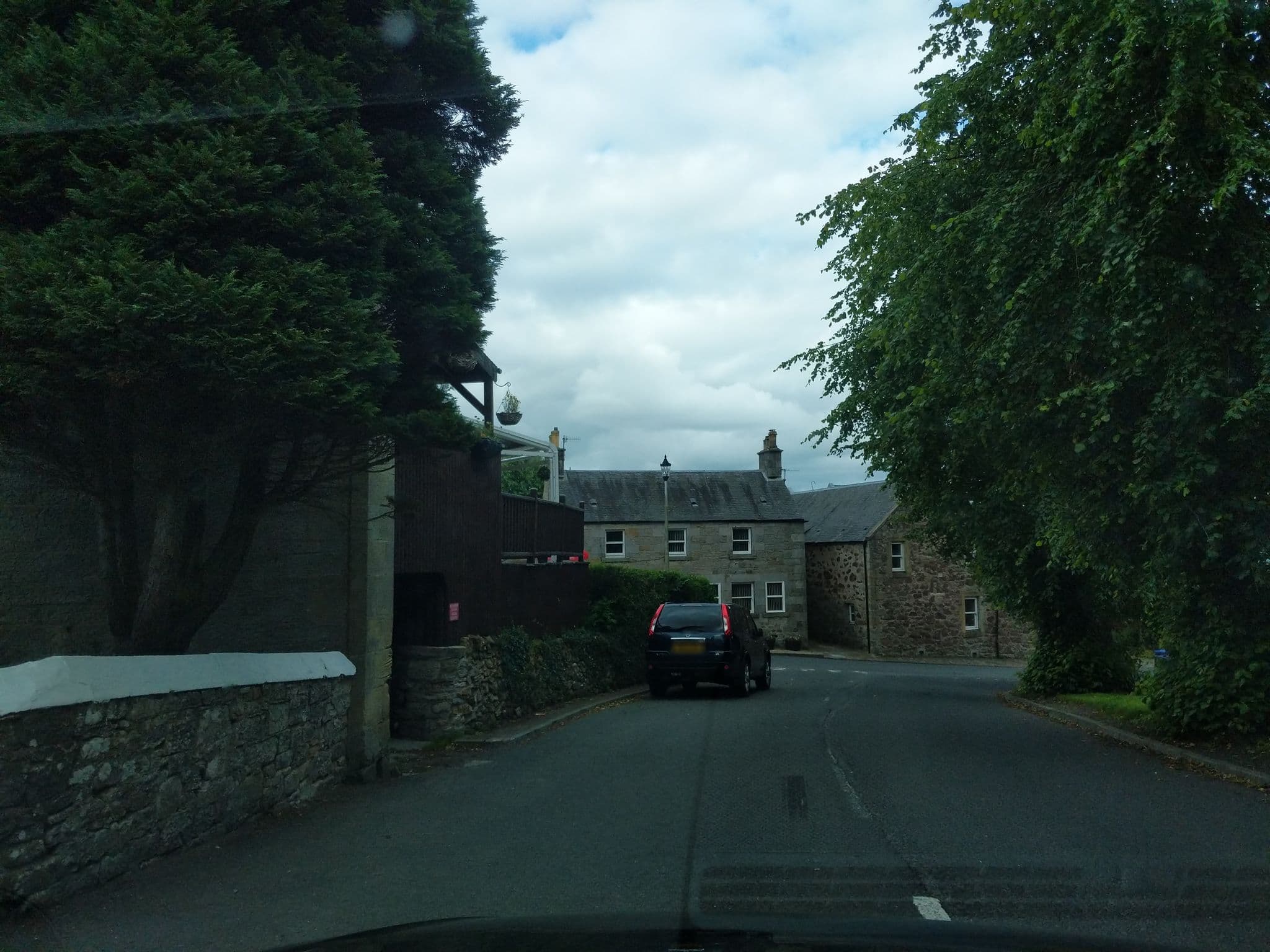 Street view near The Gordon Arms Hotel, West Linton, West Linton — © ccbb7766 (CC BY-SA · Mapillary)