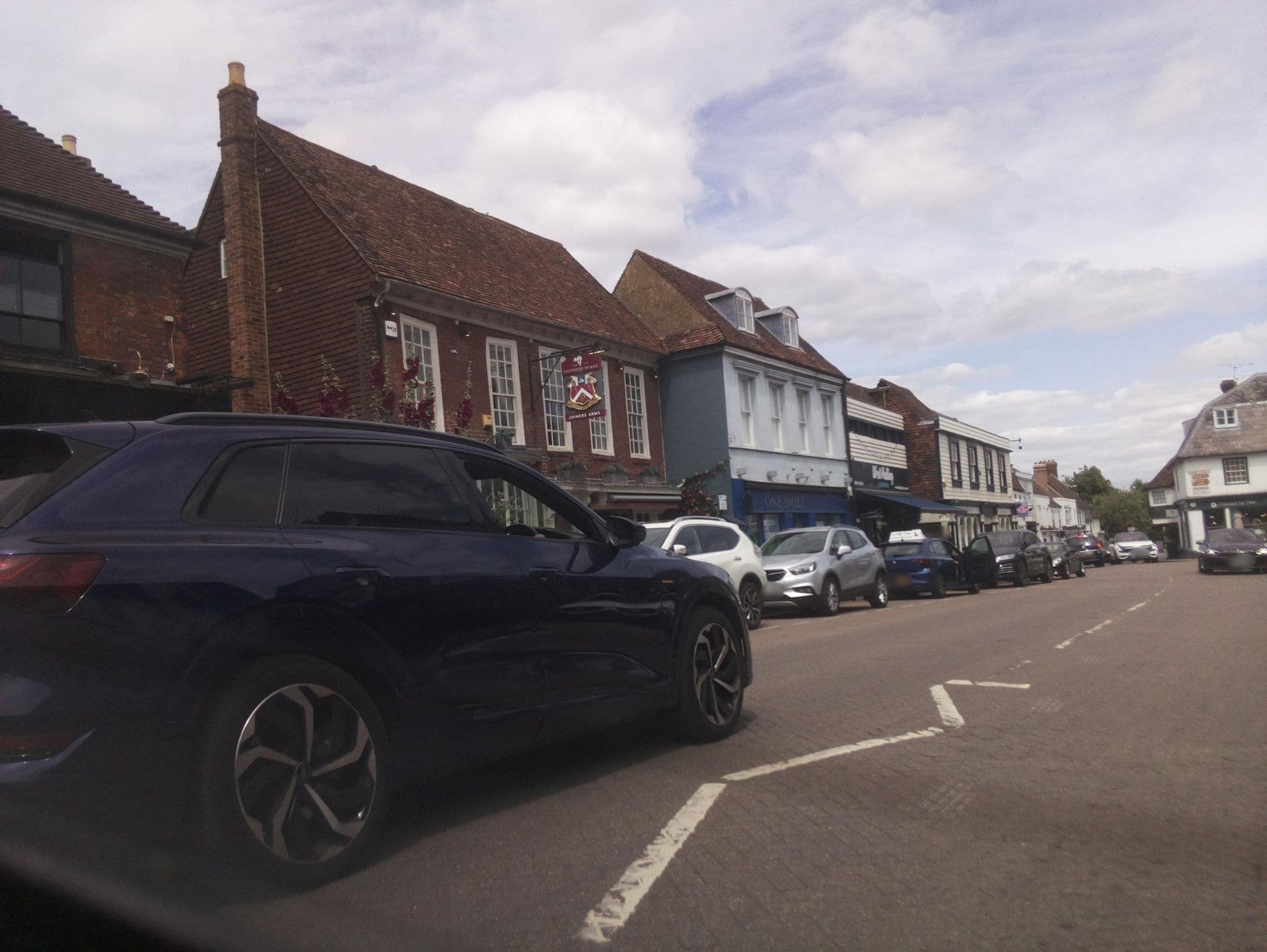 Street view near Joiners Arms, West Malling — © southglos (CC BY-SA · Mapillary)