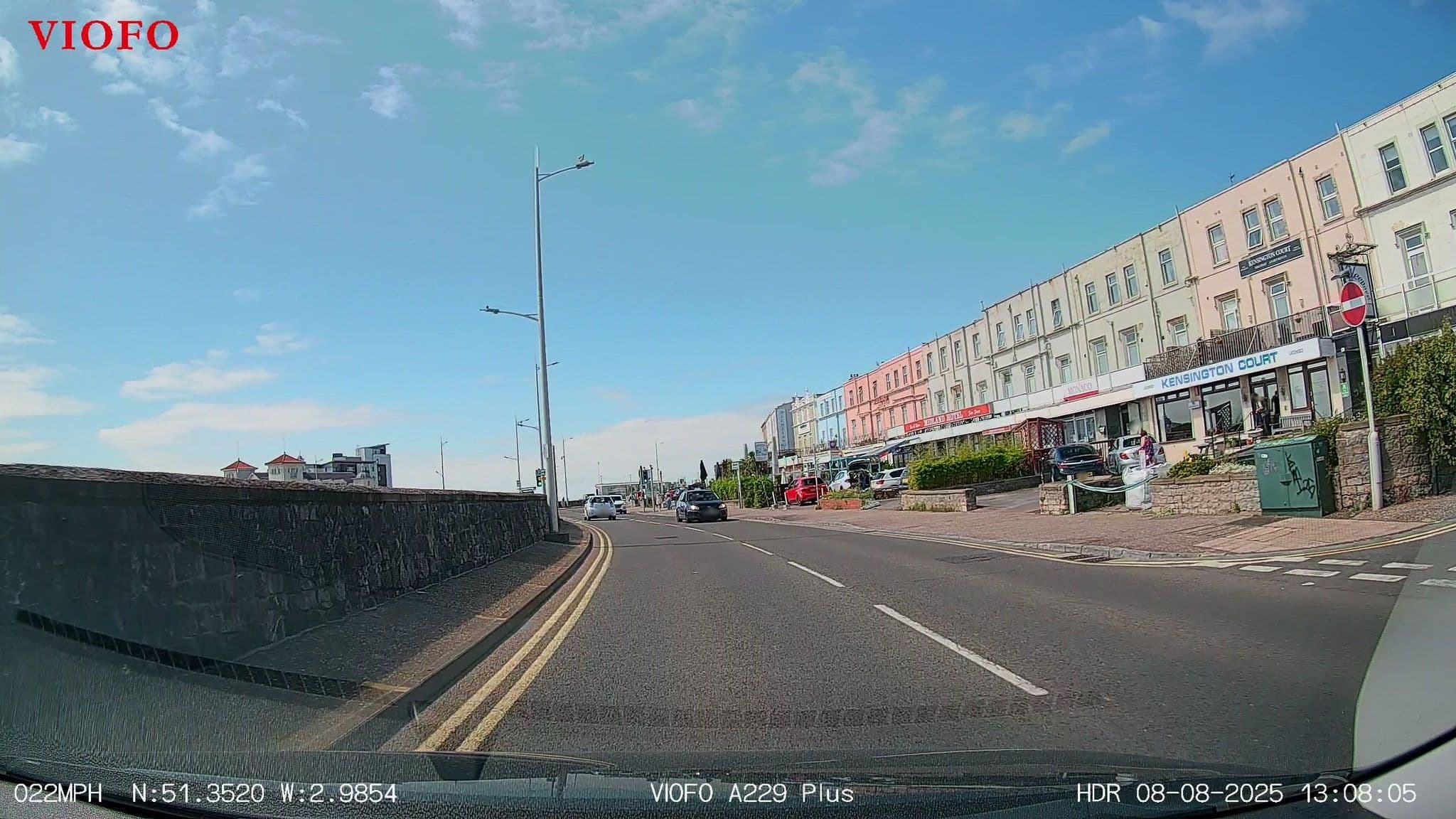 Street view near Welbeck Hotel, Weston-super-Mare — © RyanBush (CC BY-SA · Mapillary)