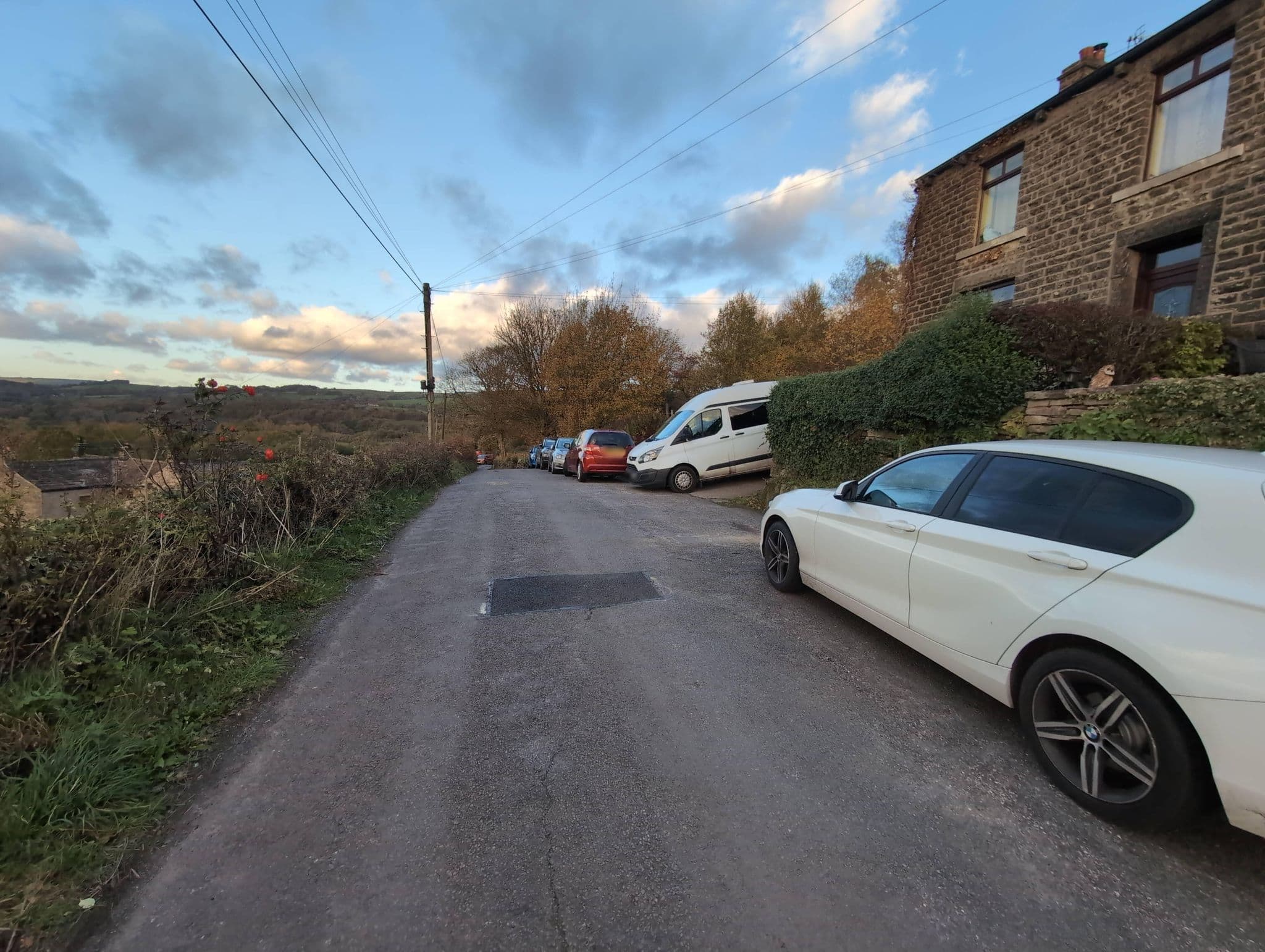 Street view near Silk Hill Stables - Entire Place, Whaley Bridge — © emerald-deepen-coherent (CC BY-SA · Mapillary)