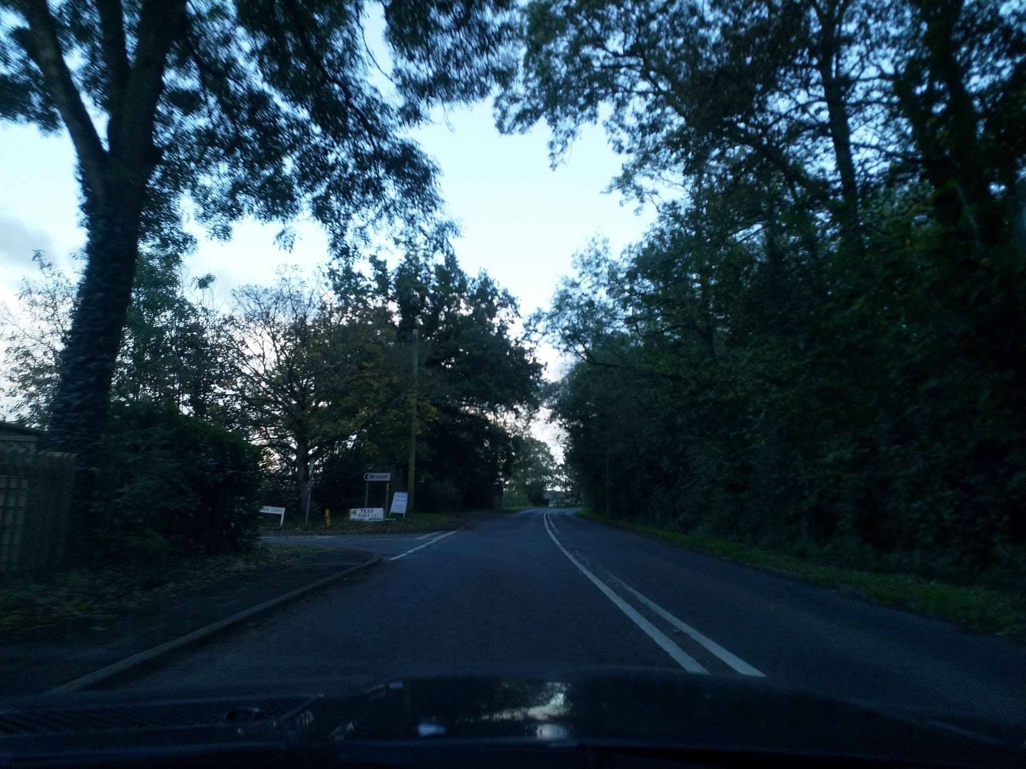 Street view near Wren Hall, Wroxall — © laye (CC BY-SA · Mapillary)
