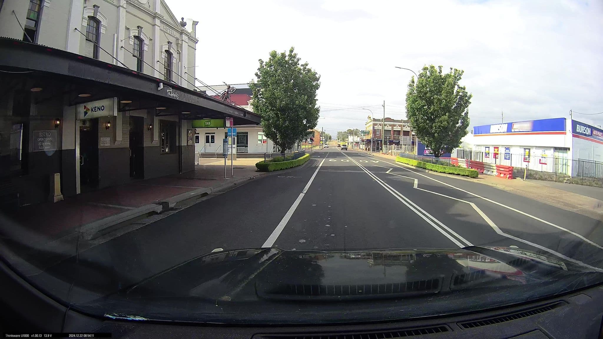 Street view near Peden's Hotel, Cessnock — © maxim752 (CC BY-SA · Mapillary)