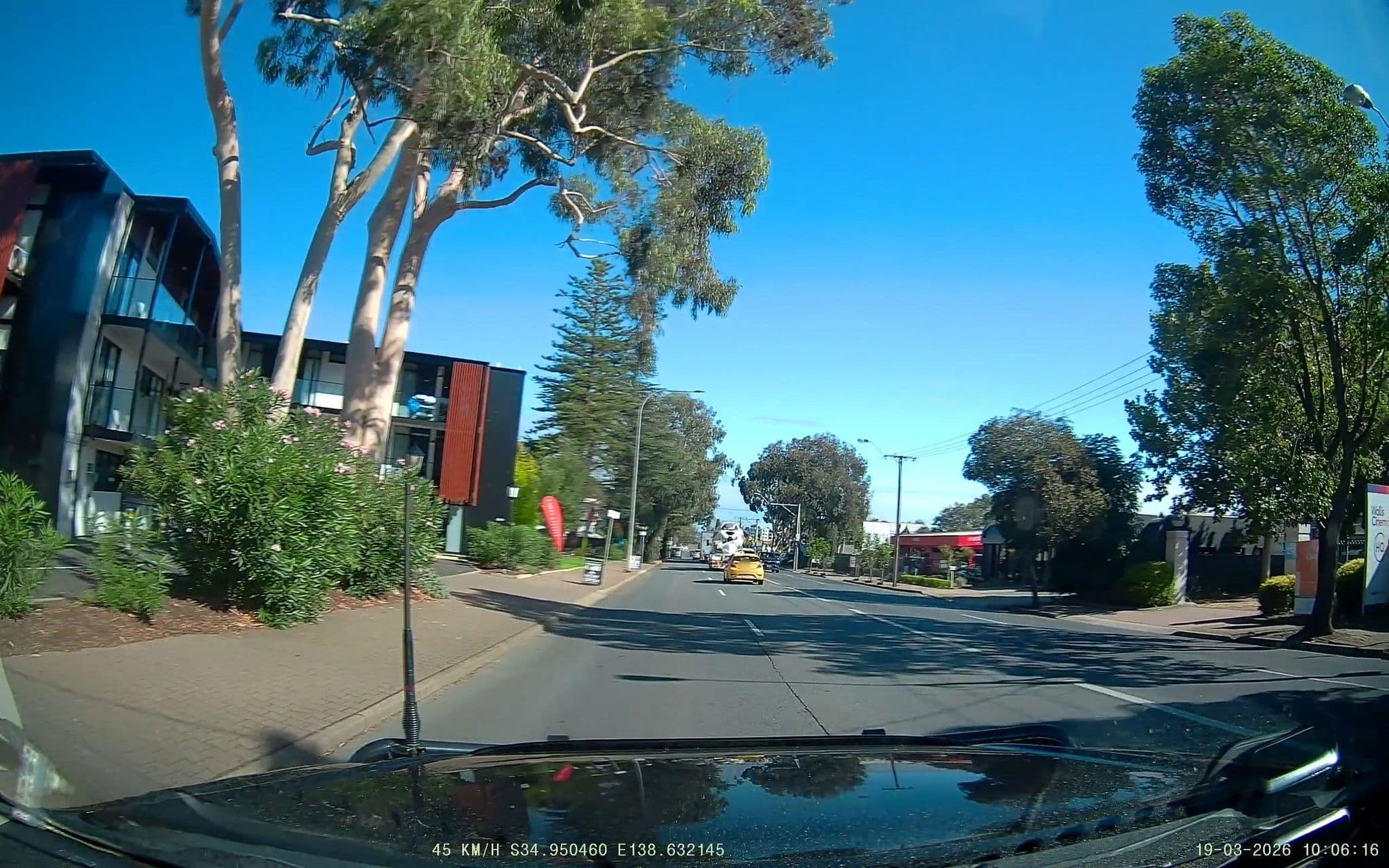 Street view near The Osmond Motel & Apartments, Fullarton, Fullarton — © fizzie (CC BY-SA · Mapillary)