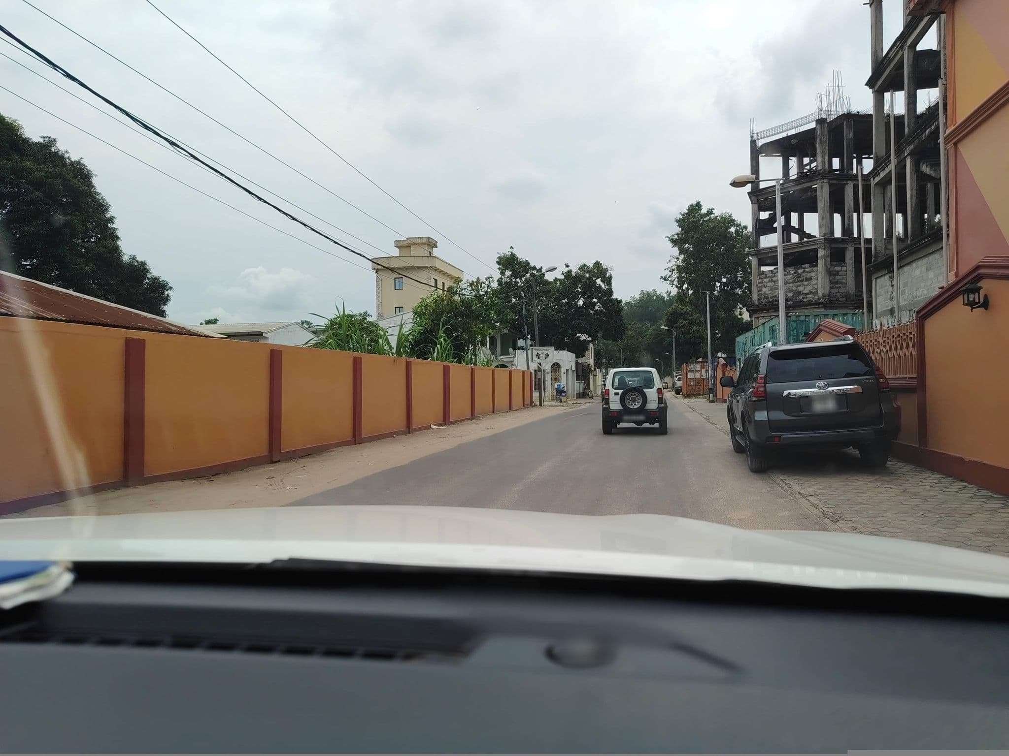 Street view near Hôtel du Boulevard, Brazzaville — © orlanto (CC BY-SA · Mapillary)