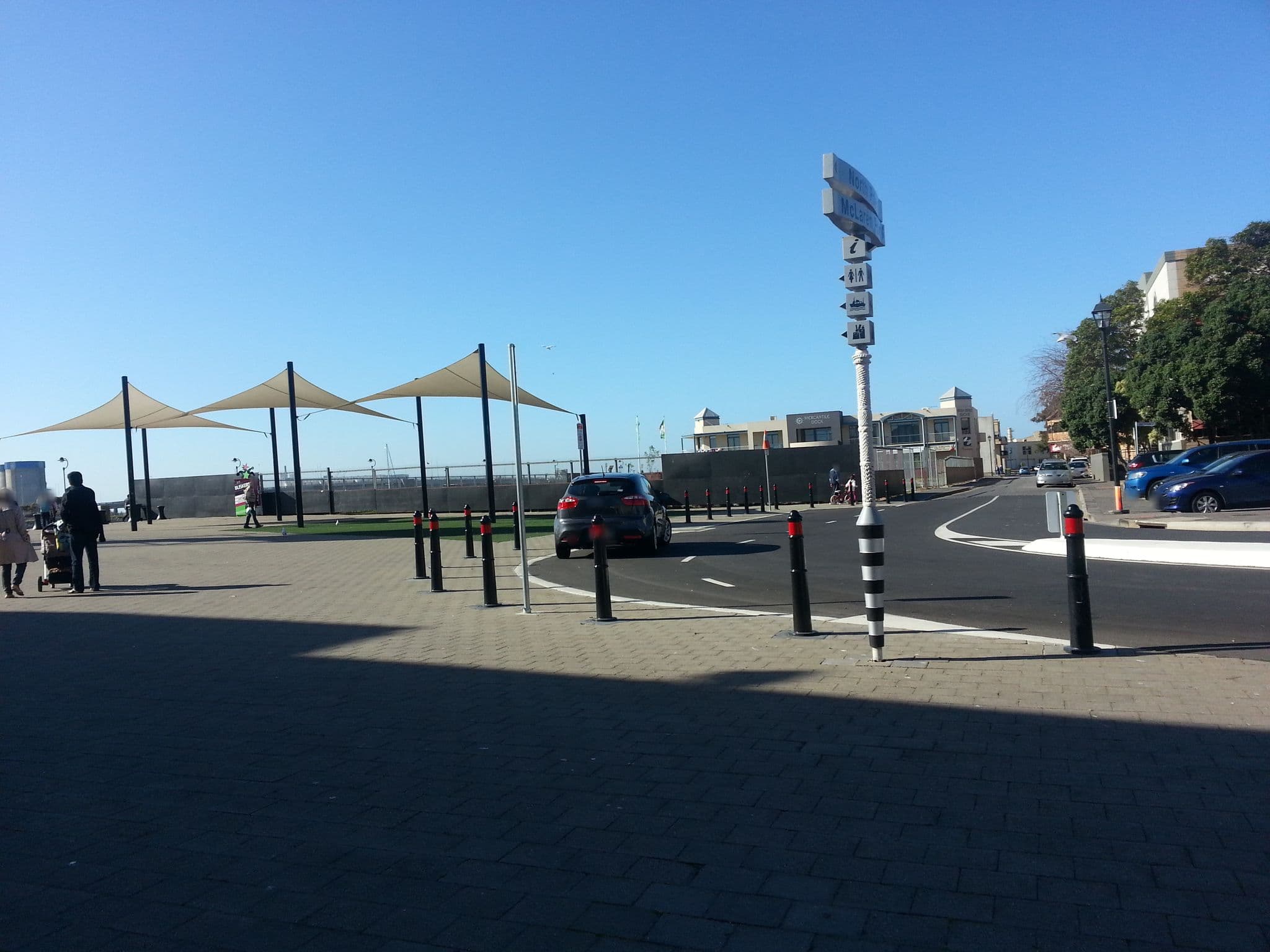 Street view near The Lighthouse Wharf Hotel, Port Adelaide — © clockwerx (CC BY-SA · Mapillary)