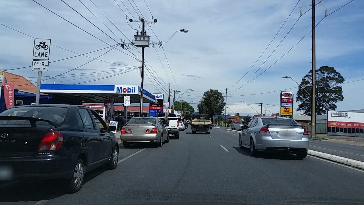 Street view near SipnSave - Challa Gardens Hotel, Kilkenny — © didz (CC BY-SA · Mapillary)