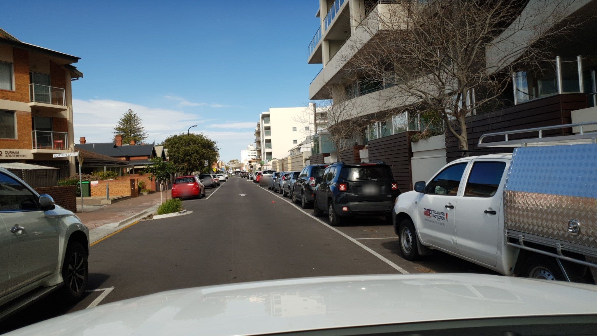 Street view near Oaks Glenelg Liberty Suites, Glenelg — © roadroid (CC BY-SA · Mapillary)