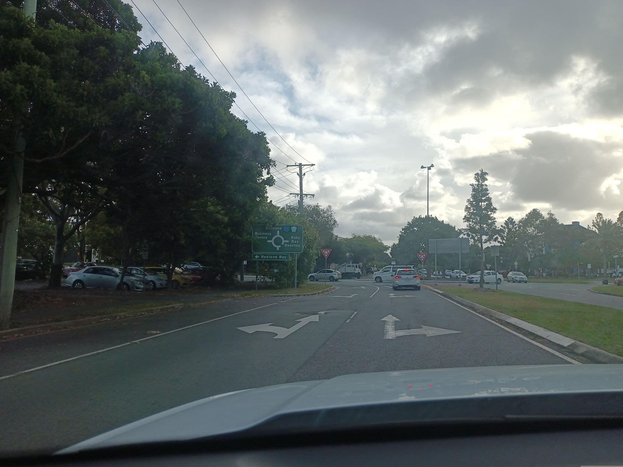 Street view near Comfort Hotel Pacific Cleveland, Cleveland — © Fahdul (CC BY-SA · Mapillary)