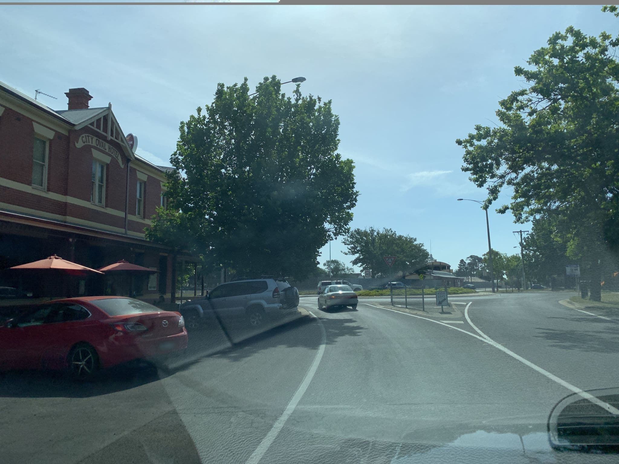 Street view near Lake Inn Ballarat (Accommodation), Ballarat Central — © pierce (CC BY-SA · Mapillary)