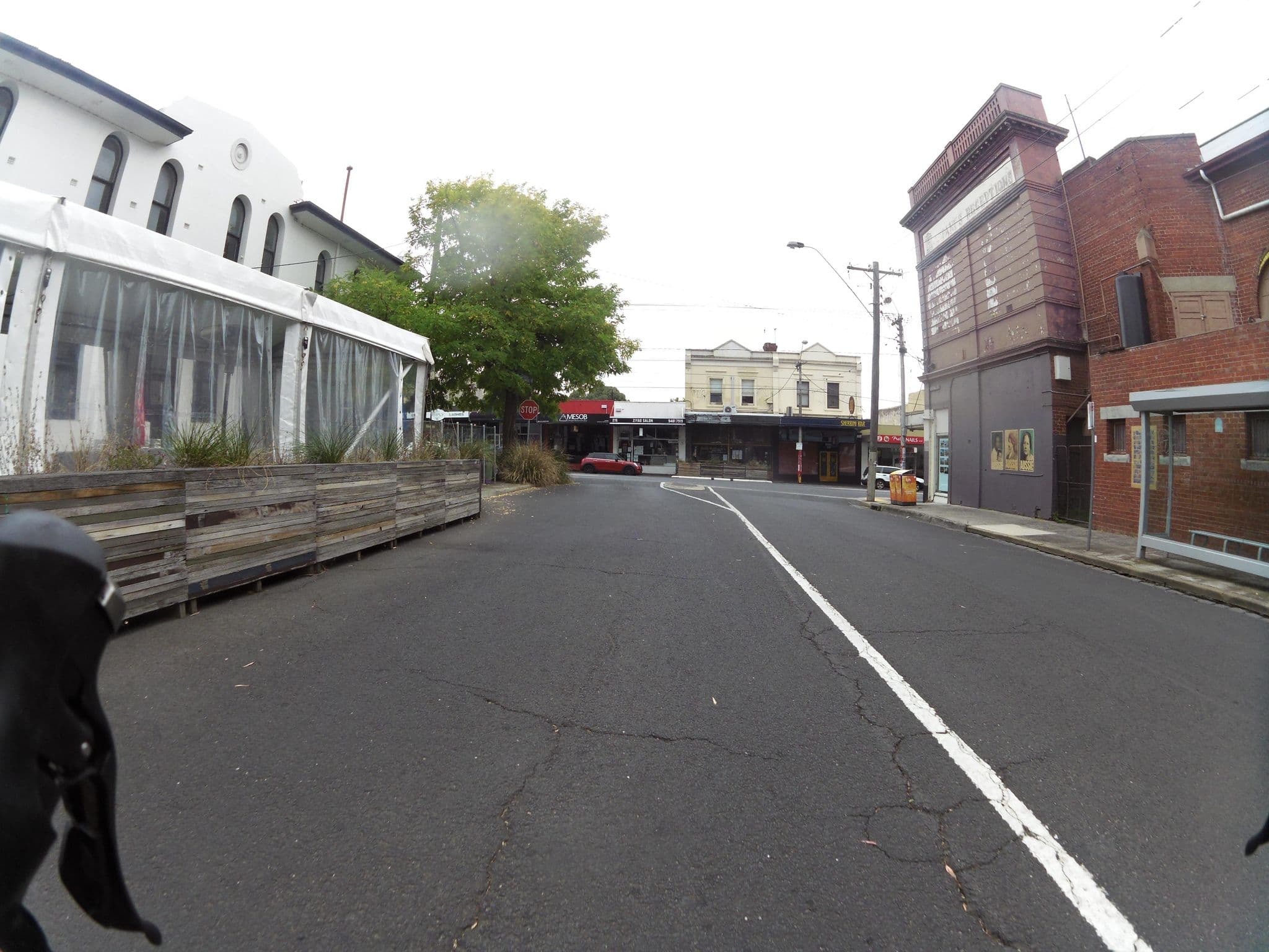 Street view near Peacock Inn Hotel, Northcote — © skillsy (CC BY-SA · Mapillary)
