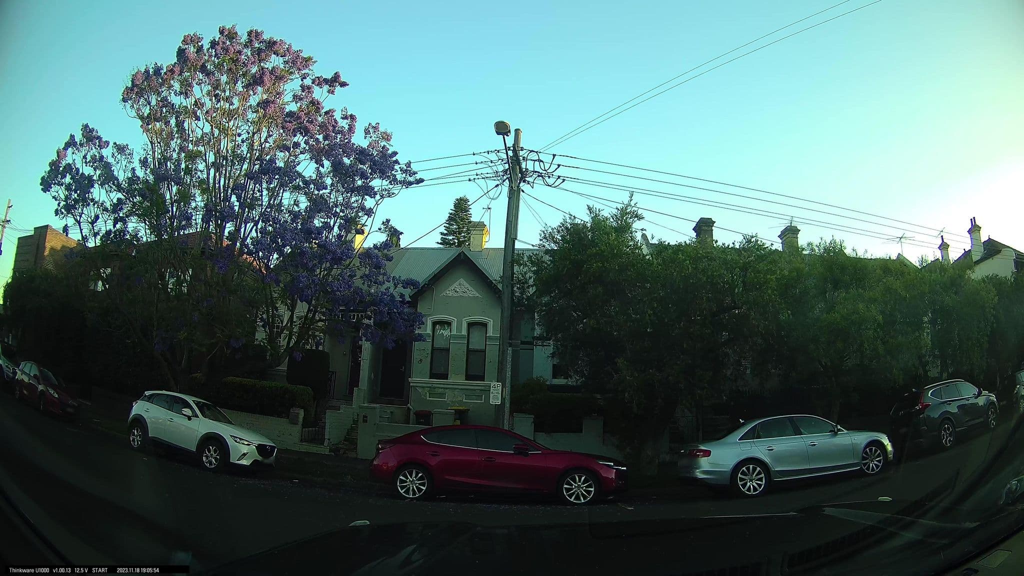 Street view near Hotel Leichhardt, Leichhardt — © maxim752 (CC BY-SA · Mapillary)