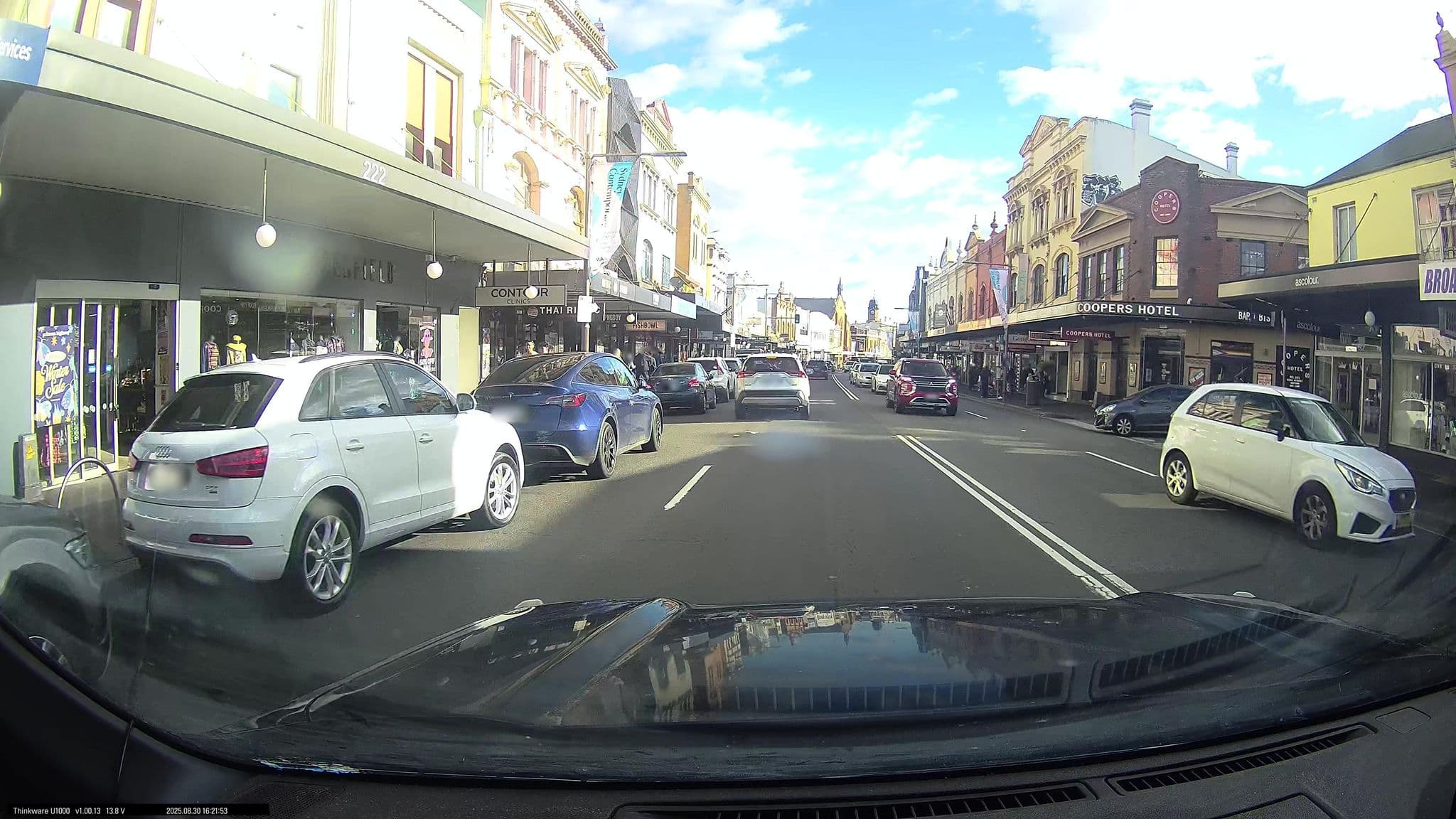 Street view near The Coopers Hotel, Newtown — © maxim752 (CC BY-SA · Mapillary)