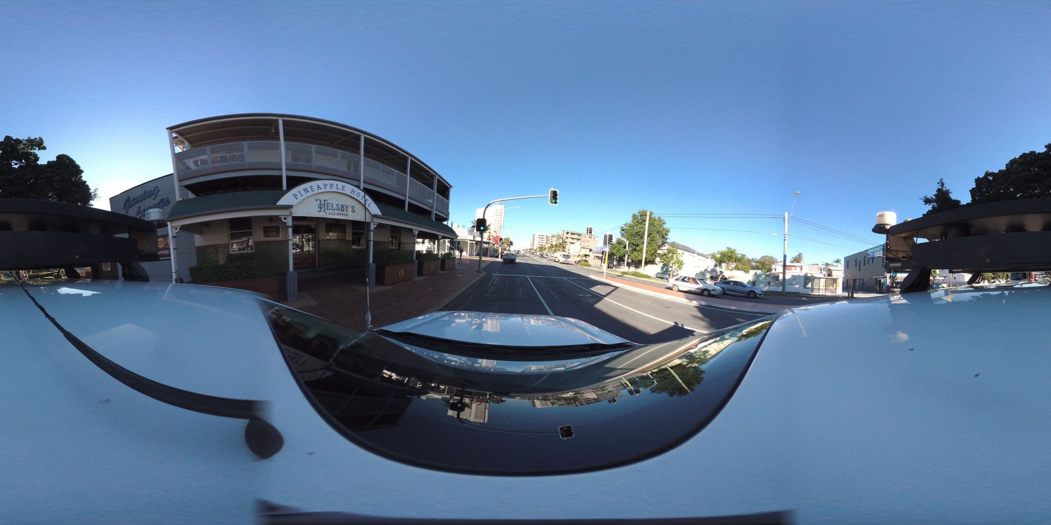 Street view near Pineapple Hotel, Kangaroo Point — © bccamsurvey (CC BY-SA · Mapillary)