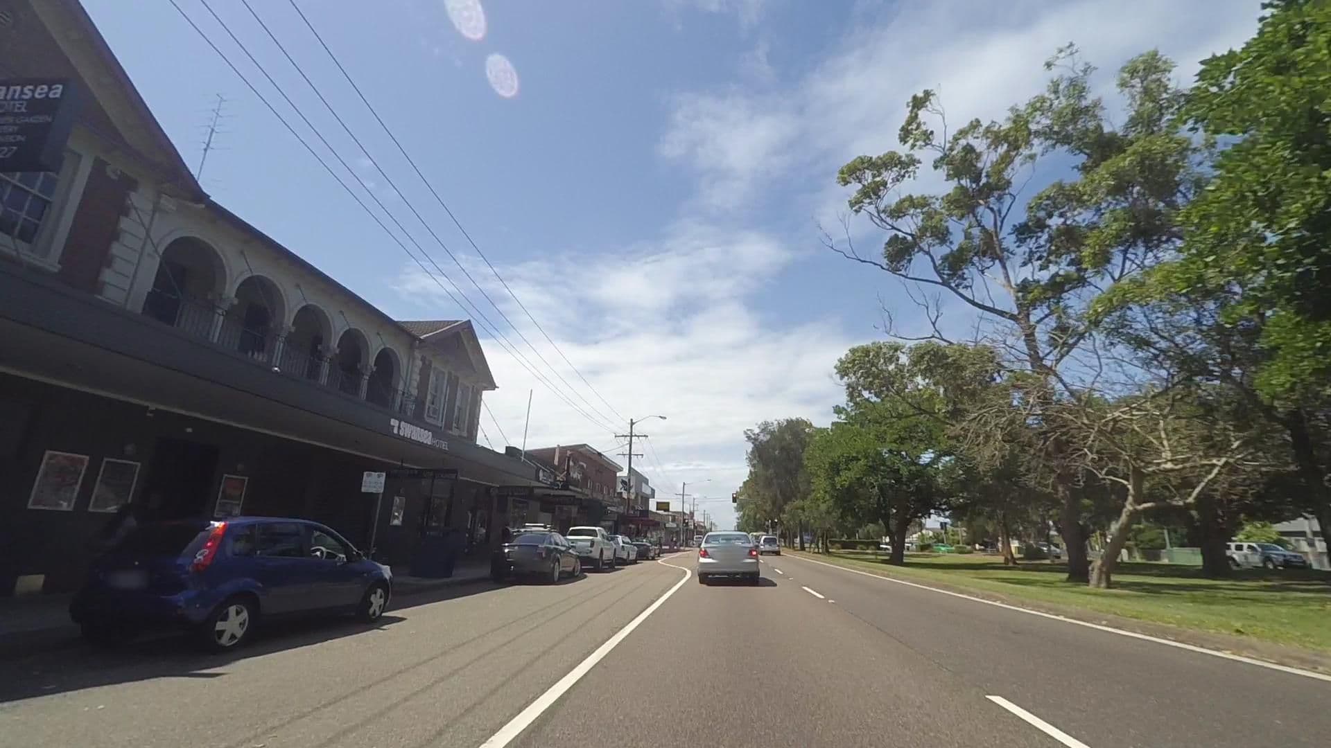 Street view near The Swansea Hotel, Swansea — © maxim75 (CC BY-SA · Mapillary)