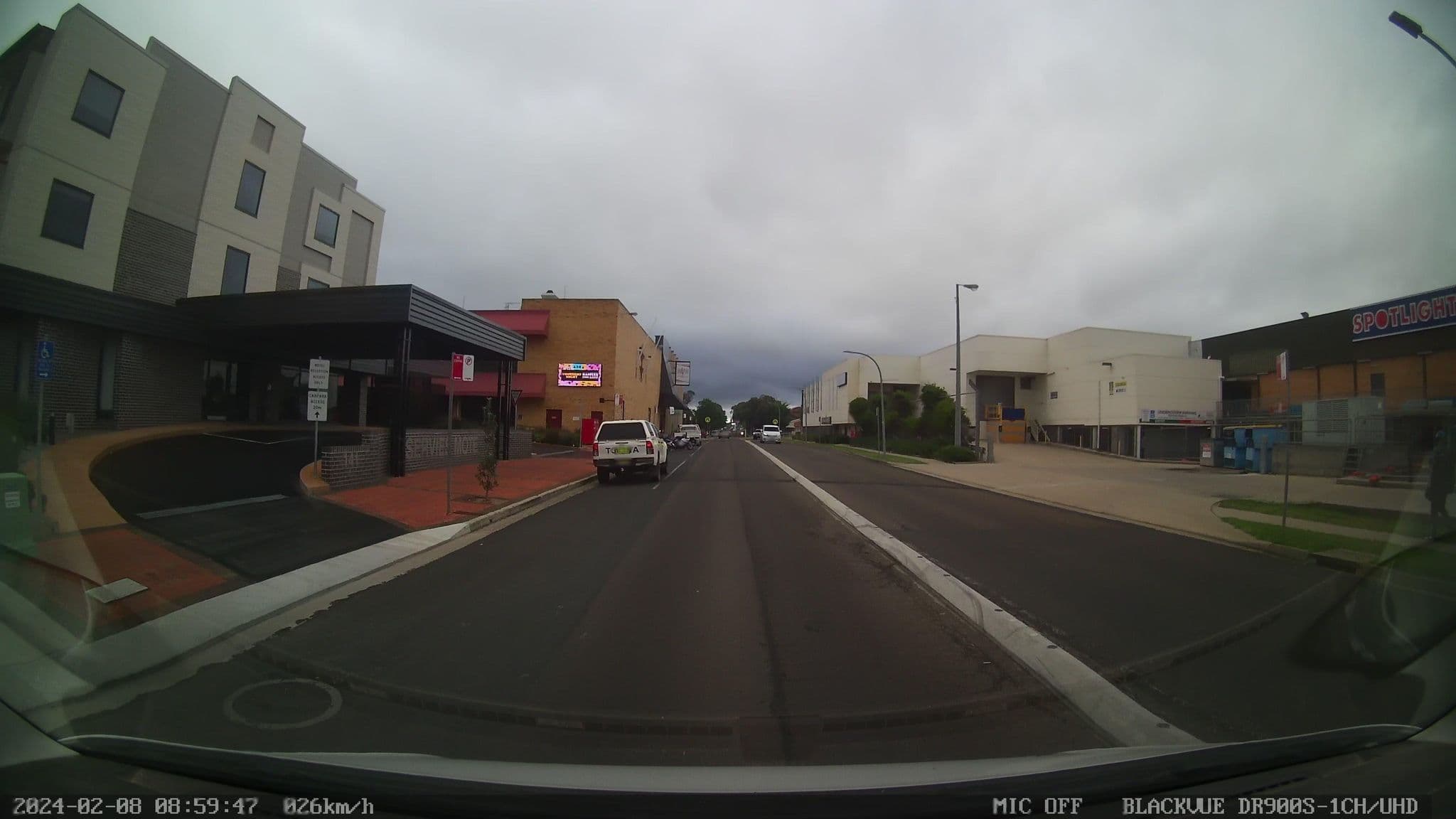 Street view near Servies Motel Armidale, Armidale — © bob3bob3 (CC BY-SA · Mapillary)