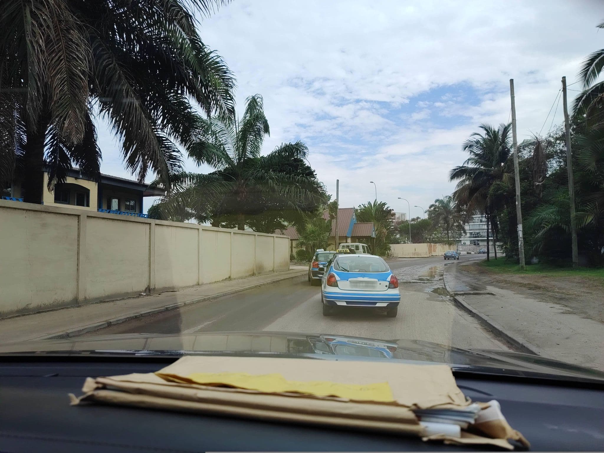 Street view near Azur, Pointe-Noire — © orlanto (CC BY-SA · Mapillary)