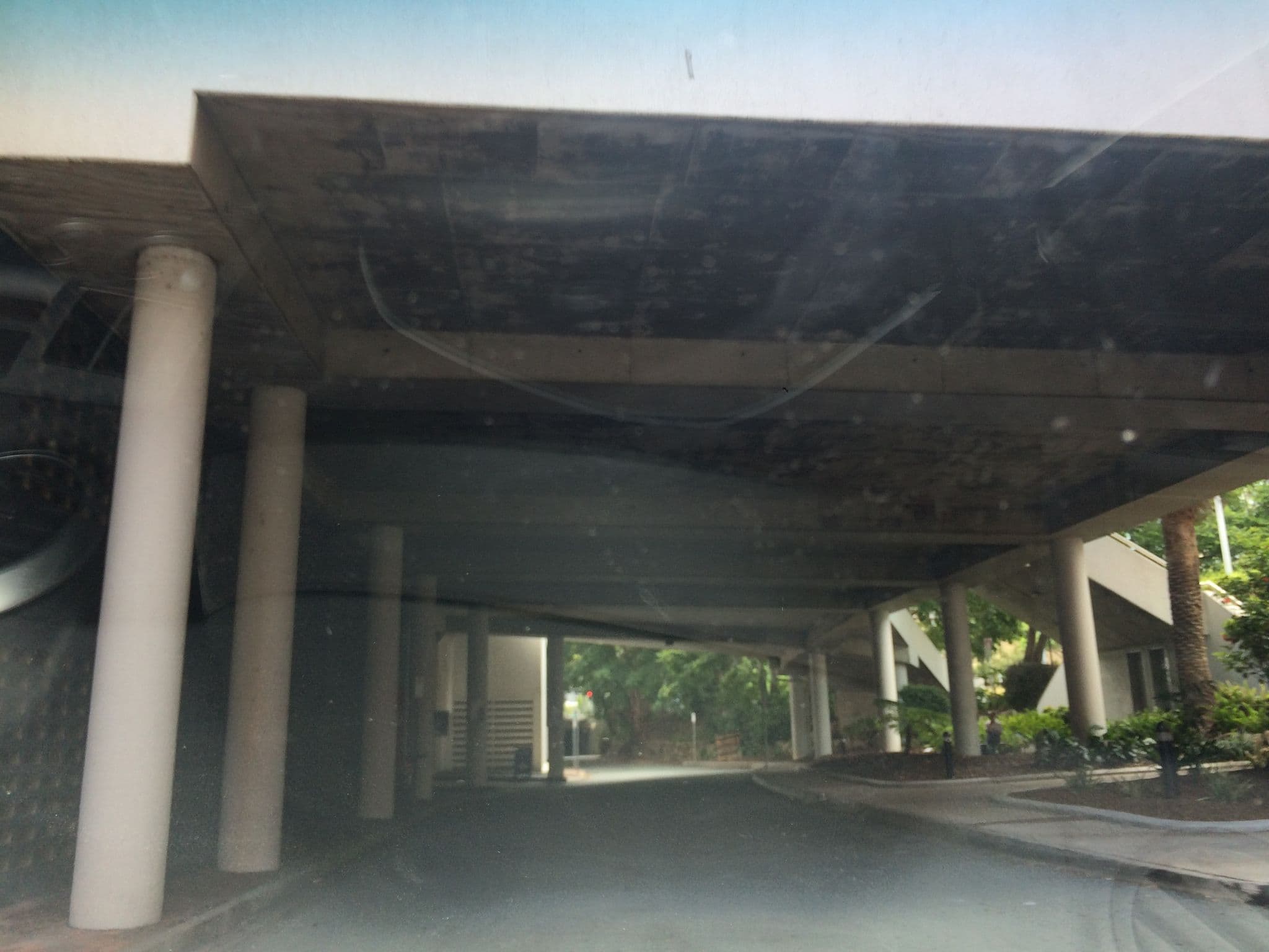 Street view near The Inchcolm by Ode Hotels, Brisbane — © hoylen (CC BY-SA · Mapillary)