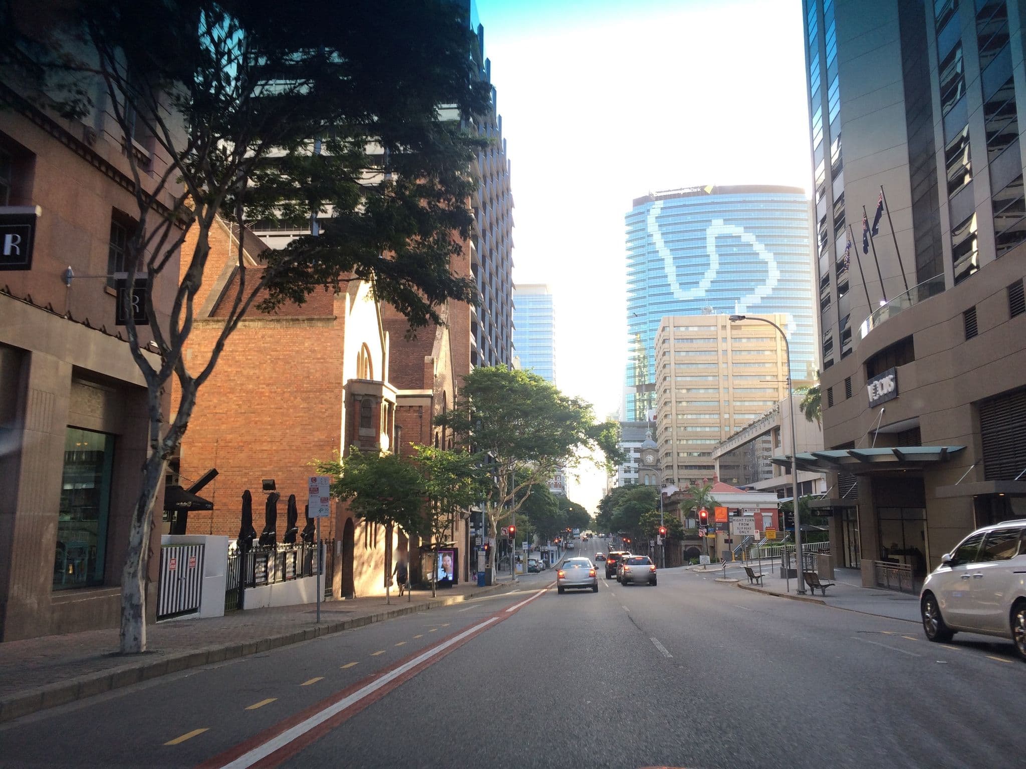 Street view near Rothbury Hotel, Brisbane — © hoylen (CC BY-SA · Mapillary)