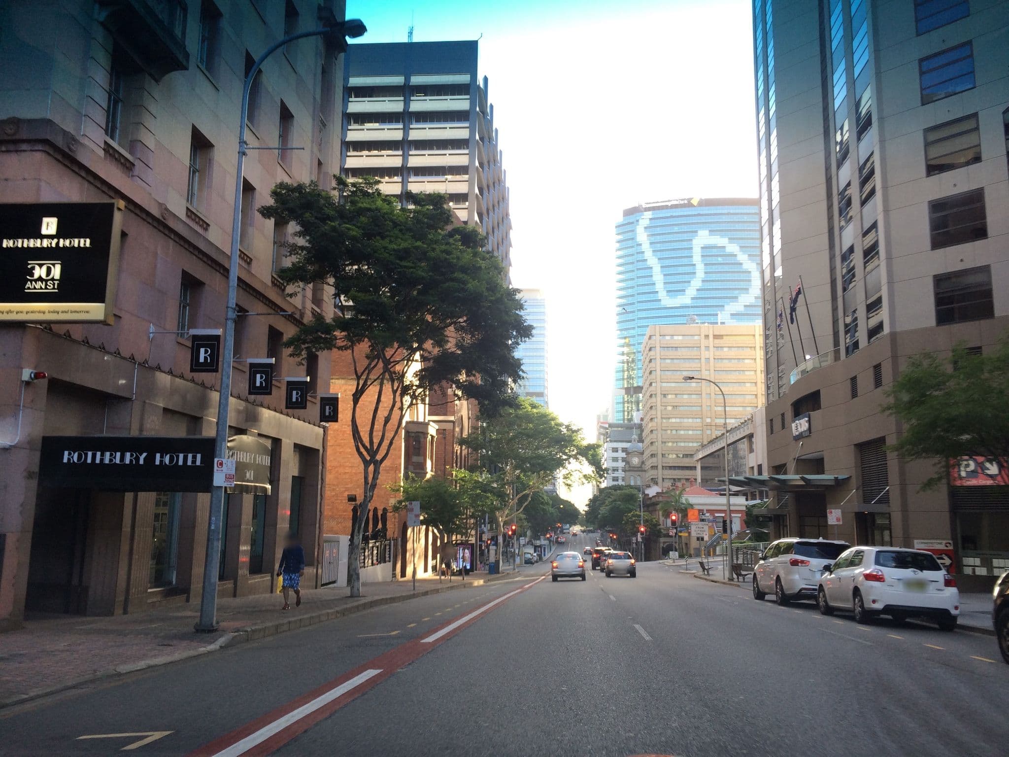 Street view near Rothbury Hotel - One-Bedroom Premium Apartment, Brisbane — © hoylen (CC BY-SA · Mapillary)