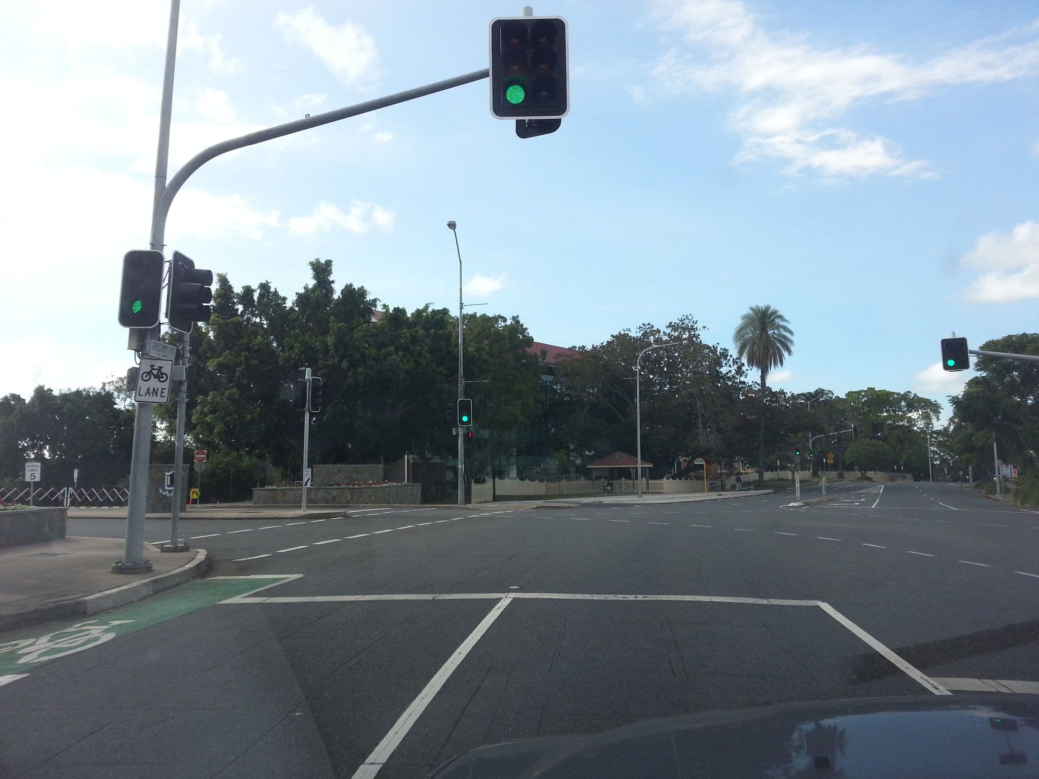 Street view near K2 Brisbane, Spring Hill — © seb1204 (CC BY-SA · Mapillary)