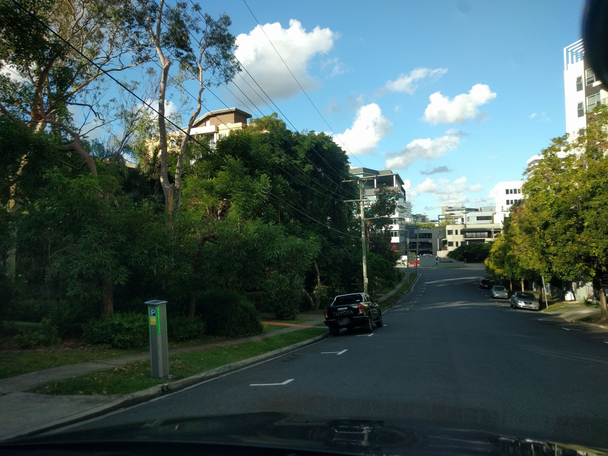 Street view near Founda Gardens Hotel, Milton — © davidbdean (CC BY-SA · Mapillary)