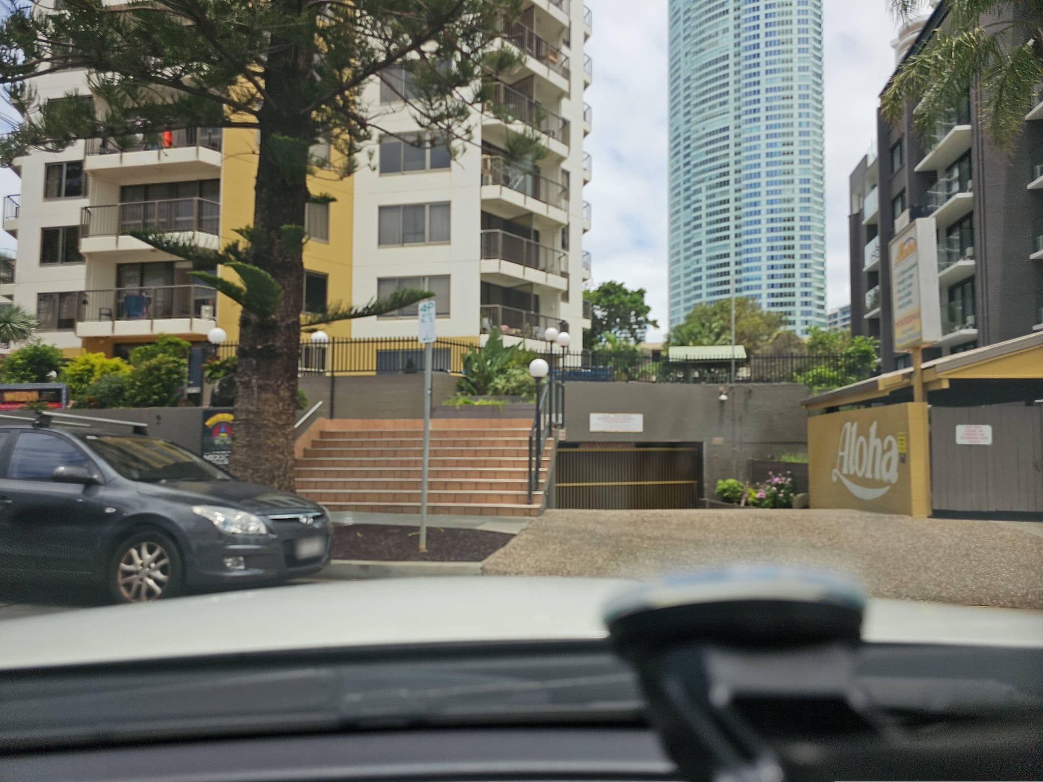 Street view near Aloha Apartments, Surfers Paradise — © Mooksey (CC BY-SA · Mapillary)