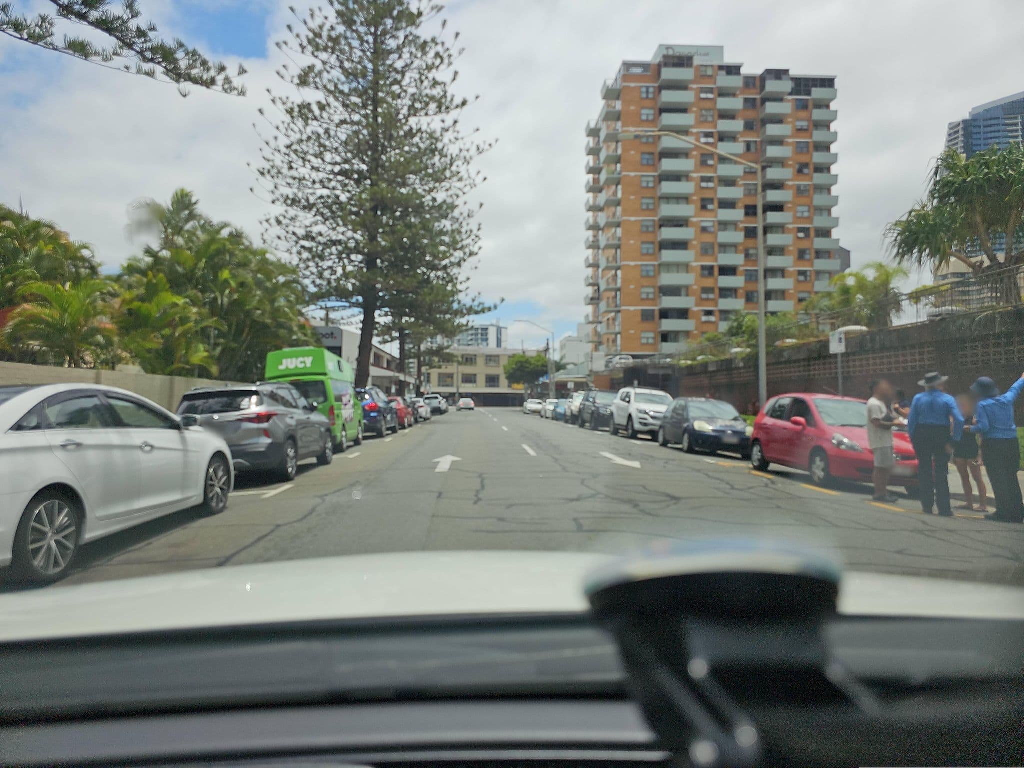 Street view near Trickett Gardens Holiday Inn, Surfers Paradise — © Mooksey (CC BY-SA · Mapillary)