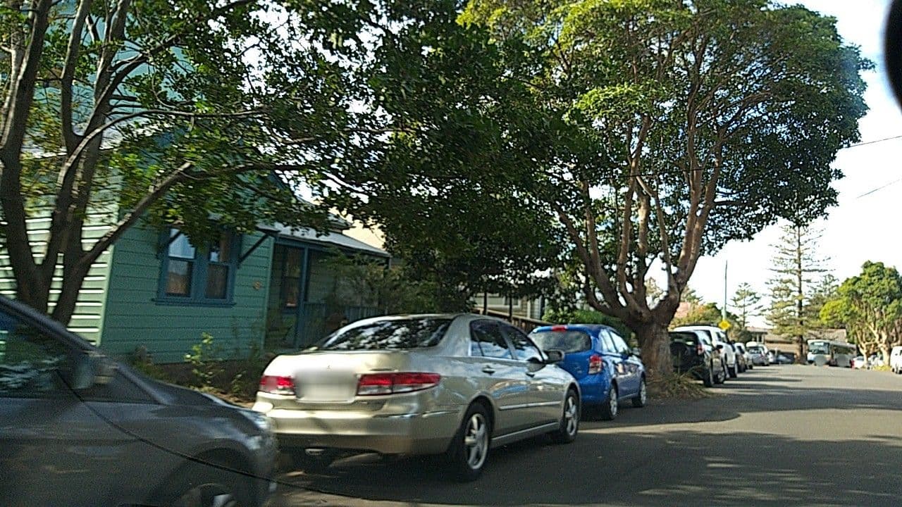 Street view near Headlands Hotel,, Austinmer — © ozflor (CC BY-SA · Mapillary)