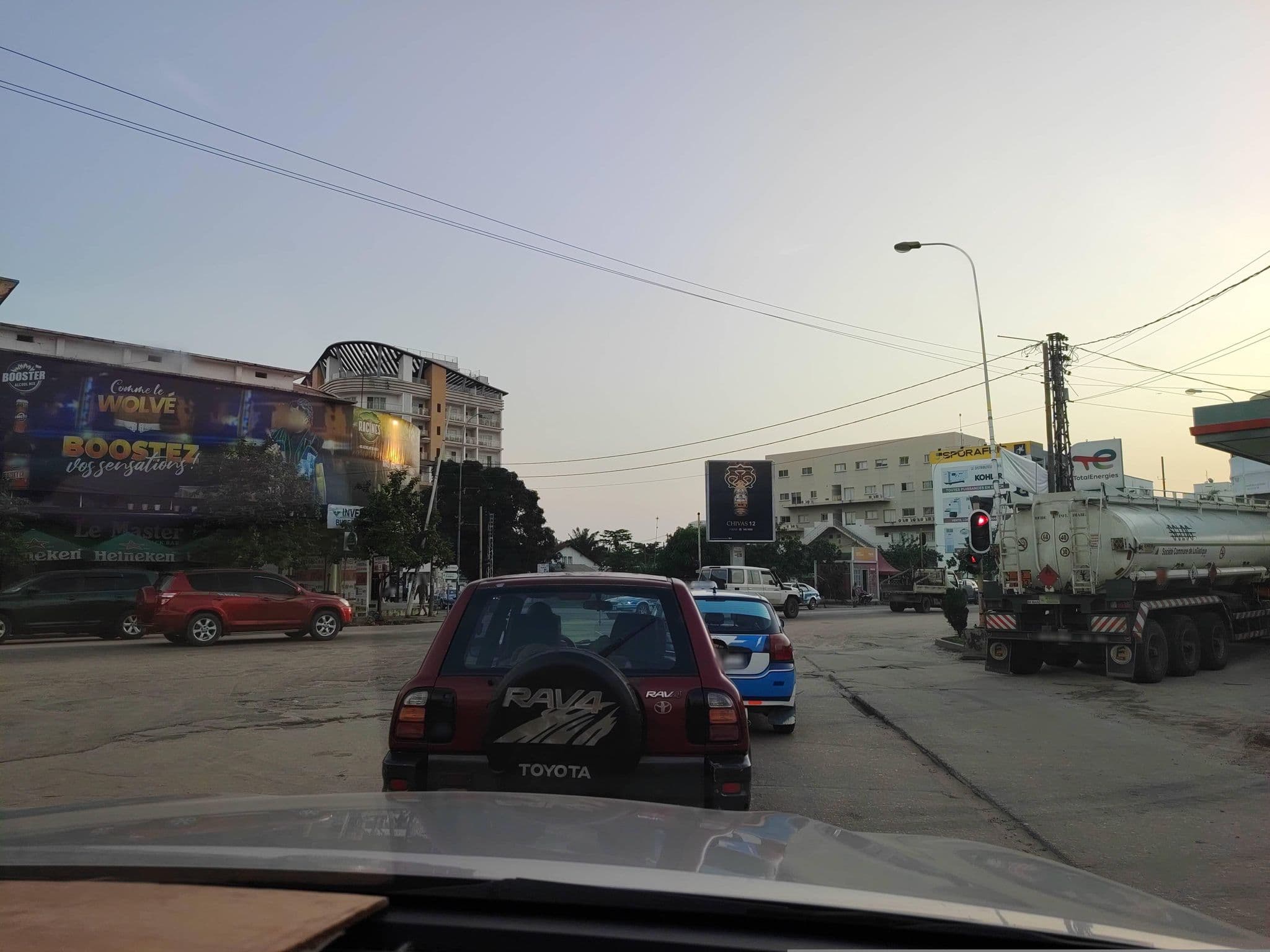 Street view near Kactus, Pointe-Noire — © orlanto (CC BY-SA · Mapillary)