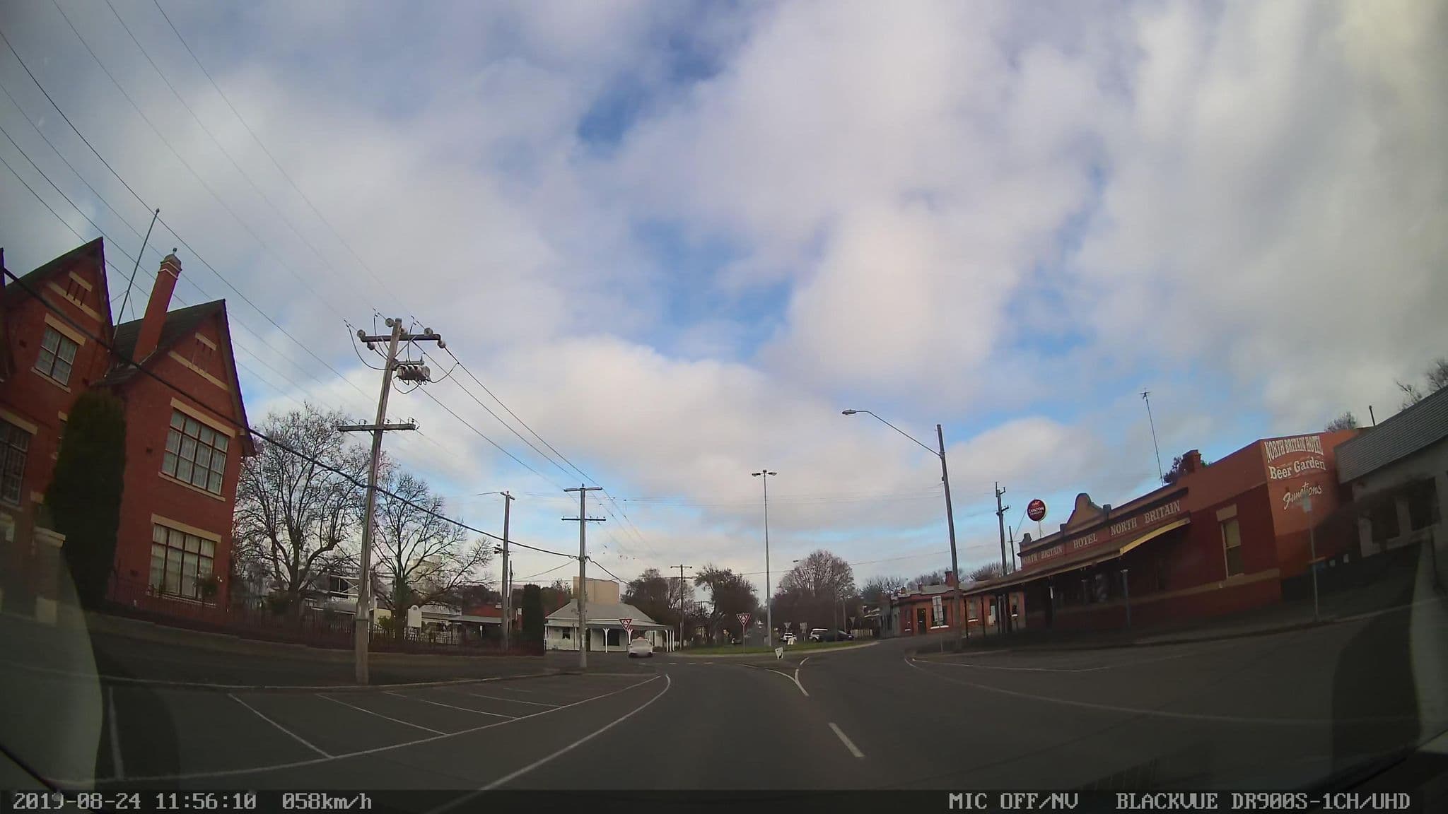 Street view near North Britain Hotel, Soldiers Hill — © skillsy (CC BY-SA · Mapillary)