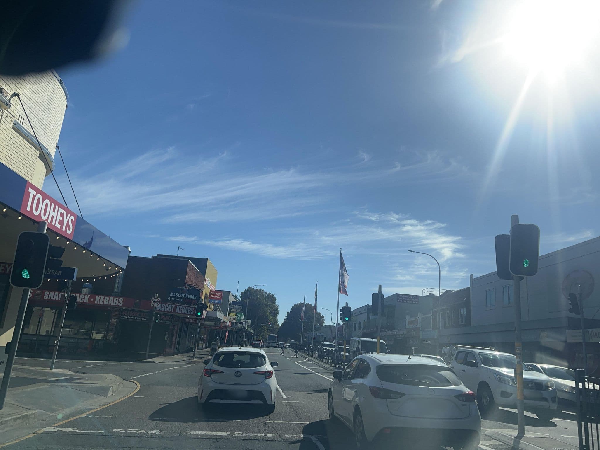 Street view near Tennyson Hotel, Mascot — © jlstudio (CC BY-SA · Mapillary)