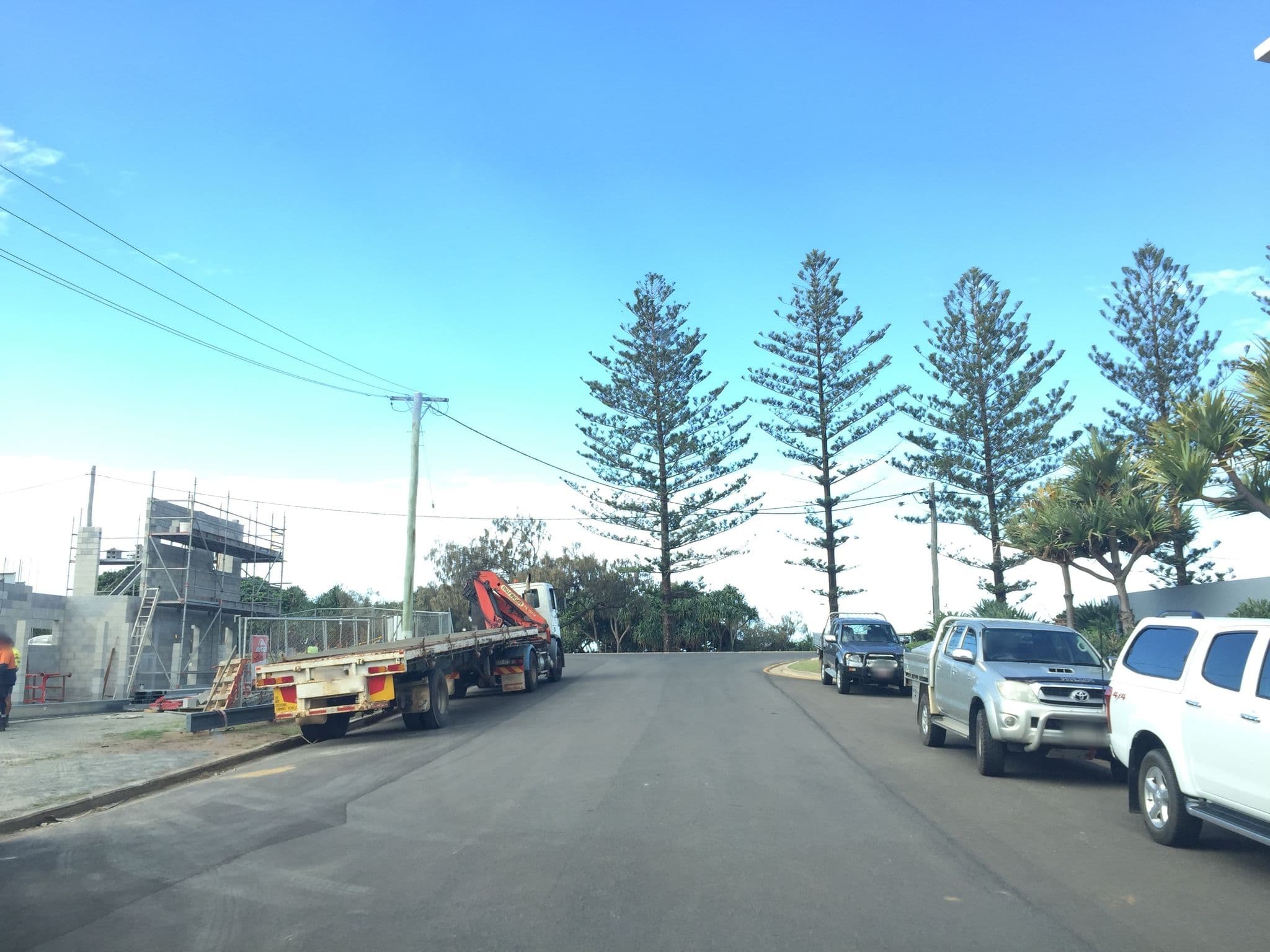 Street view near Manta Bargara Resort, Bargara — © vagrant42 (CC BY-SA · Mapillary)