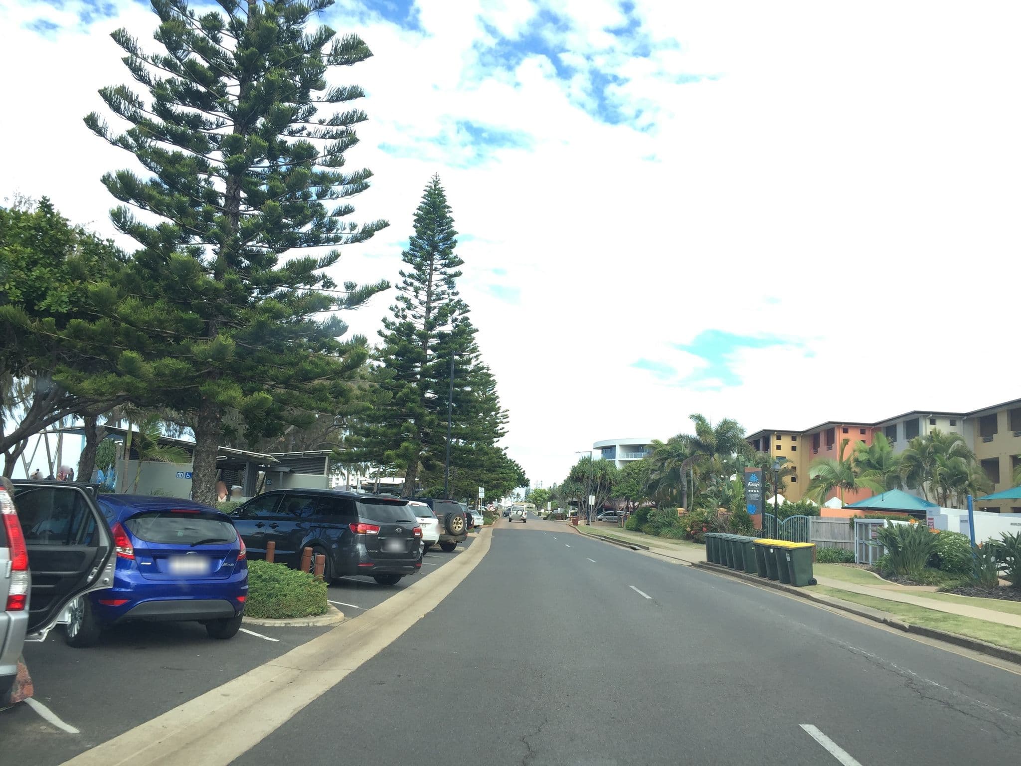 Street view near Coral Sands by Kacy's, Bargara — © vagrant42 (CC BY-SA · Mapillary)