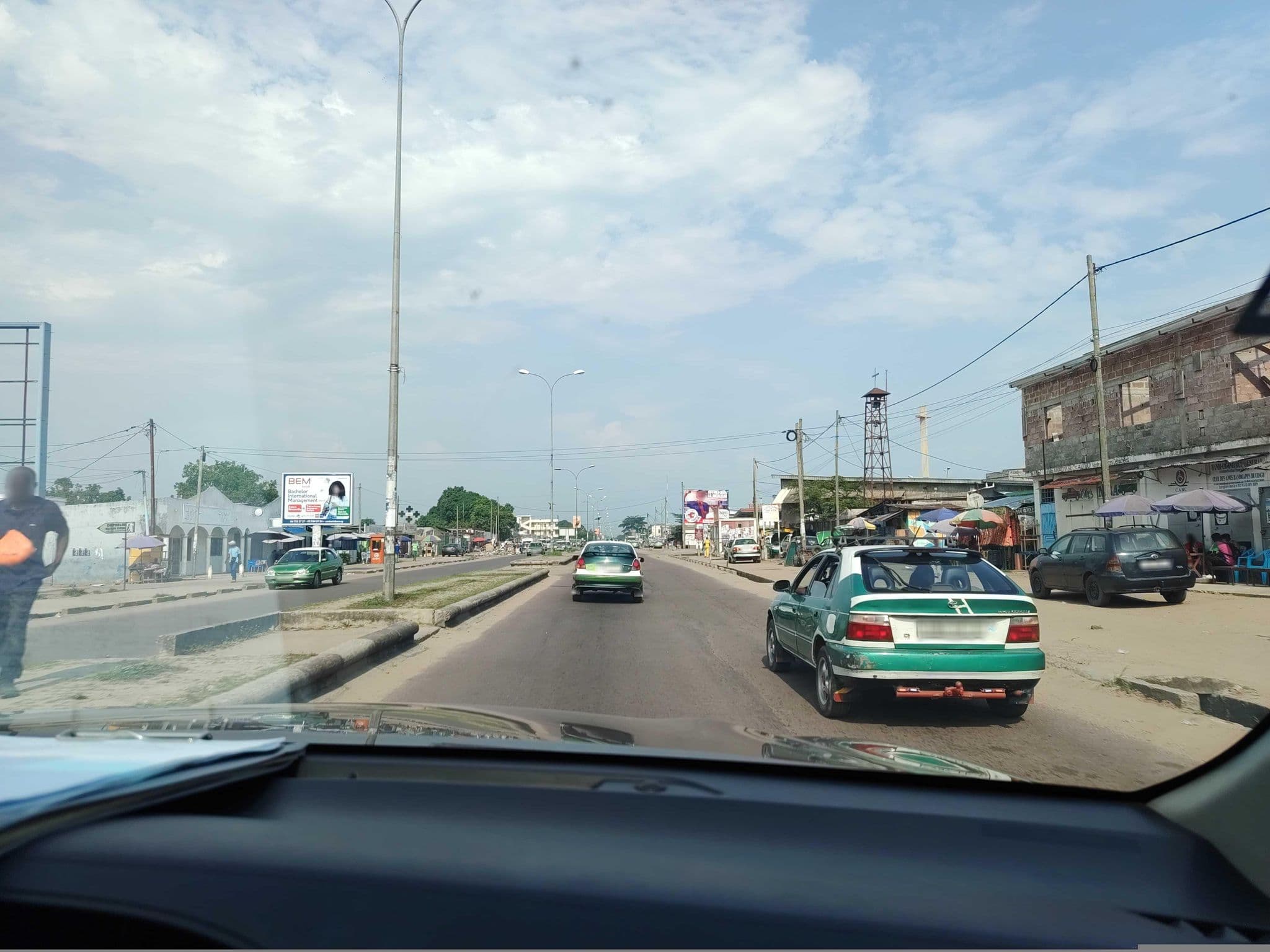 Street view near STANDING hotel Vip, Brazzaville — © orlanto (CC BY-SA · Mapillary)