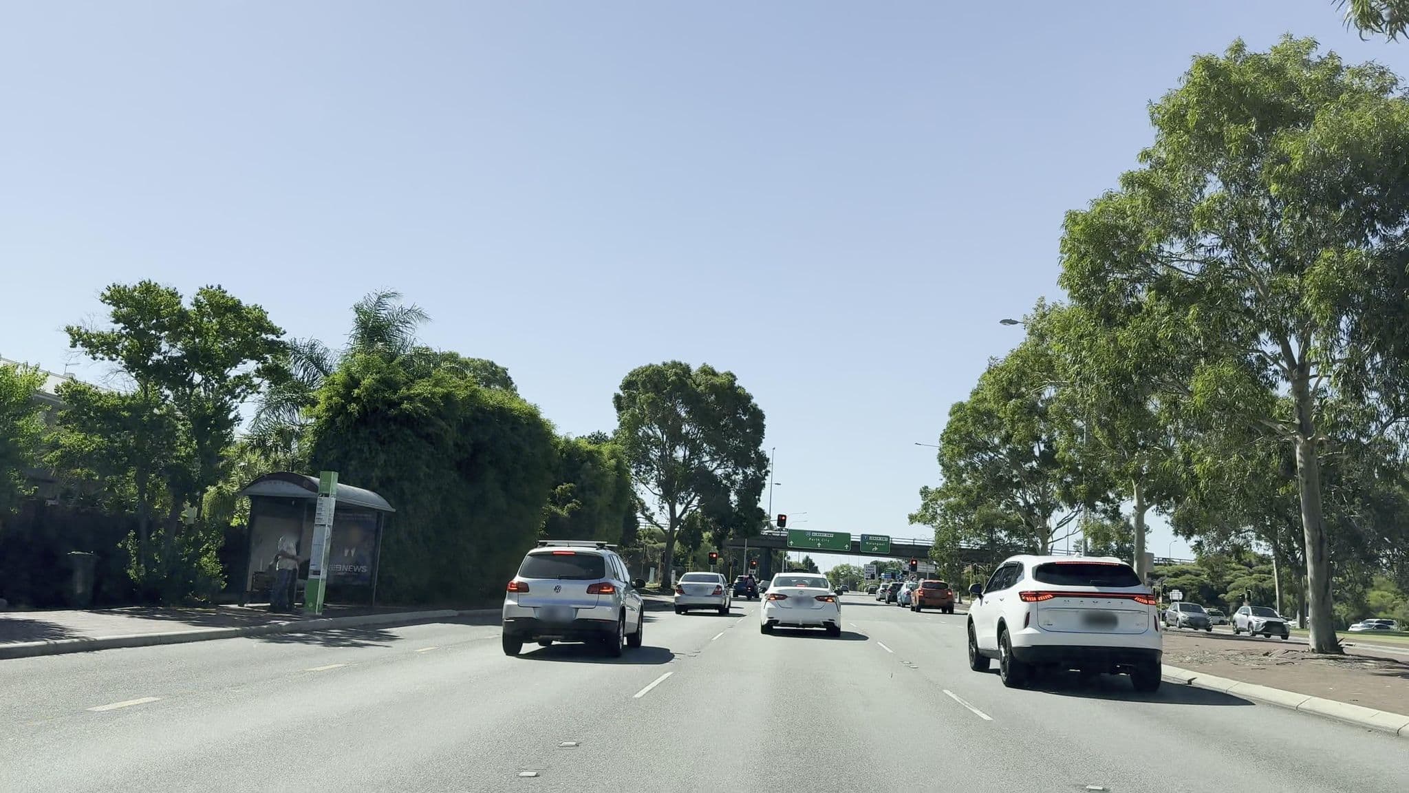 Street view near Bentley Motel, Bentley — © wa_wheatbelt (CC BY-SA · Mapillary)