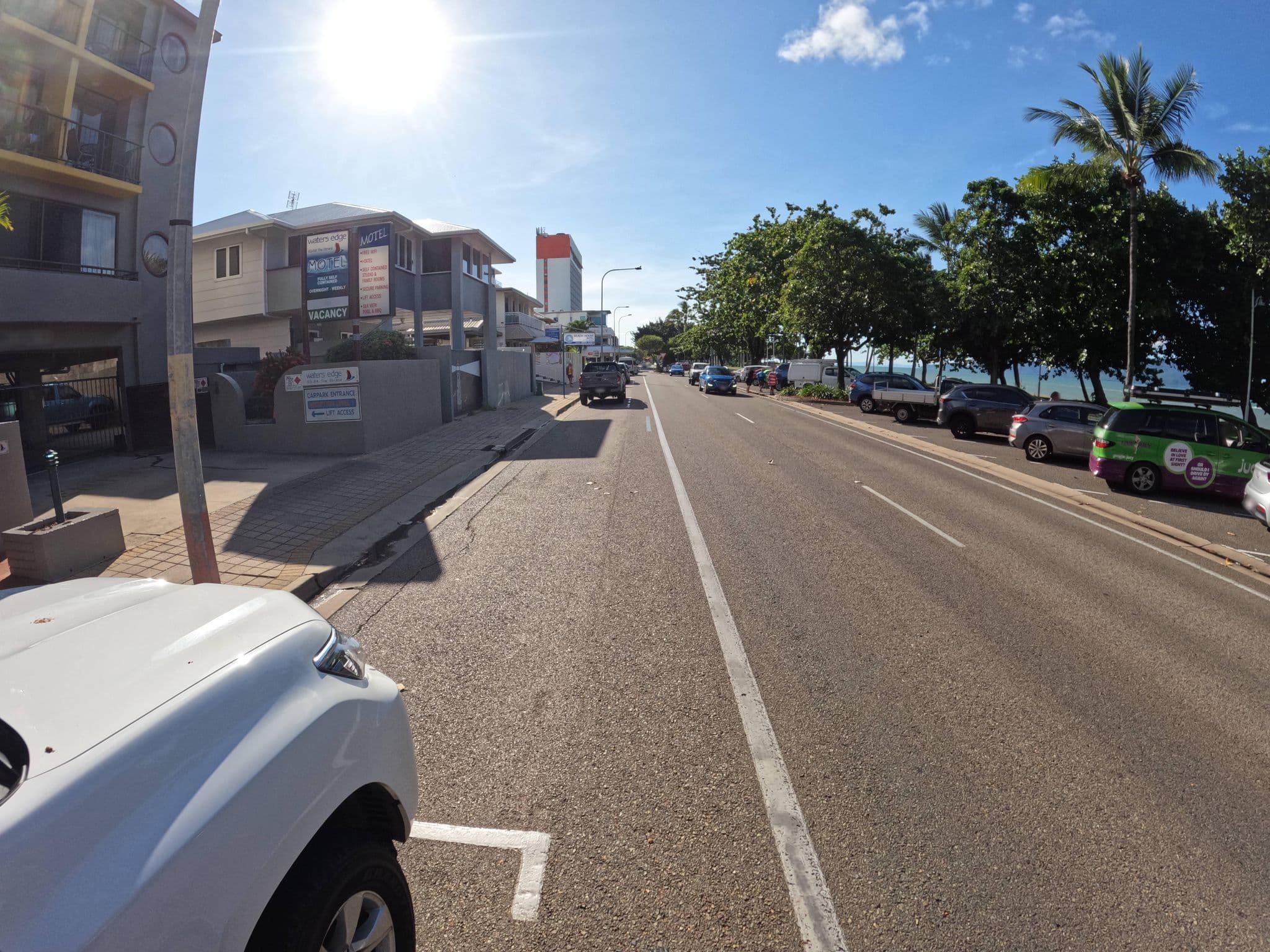 Street view near Waters Edge The Strand, North Ward — © joelkoen (CC BY-SA · Mapillary)