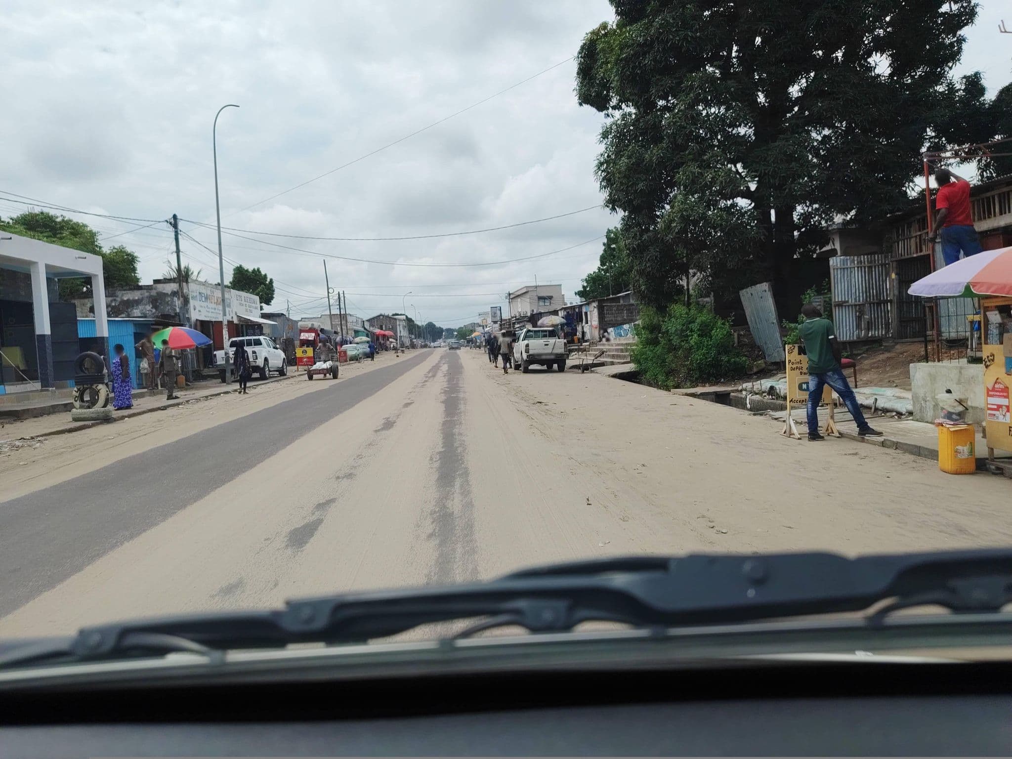 Street view near HÔTEL CARTEL, Brazzaville — © orlanto (CC BY-SA · Mapillary)
