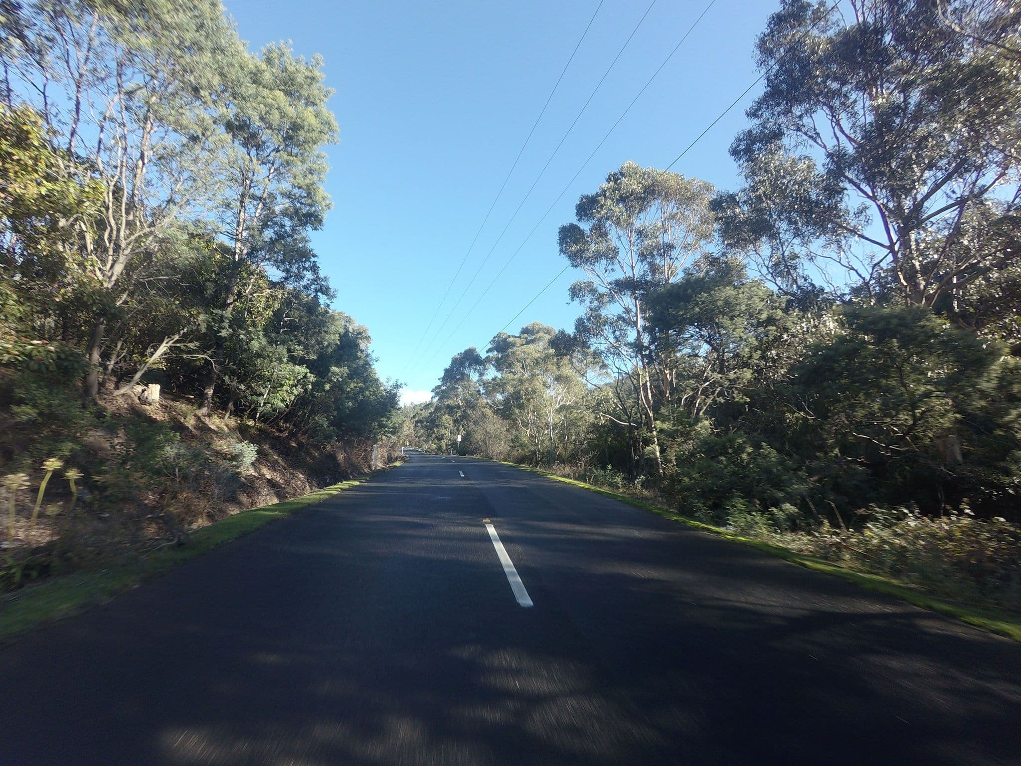 Street view near Glenlusk Gardens, Chigwell — © tastrax (CC BY-SA · Mapillary)