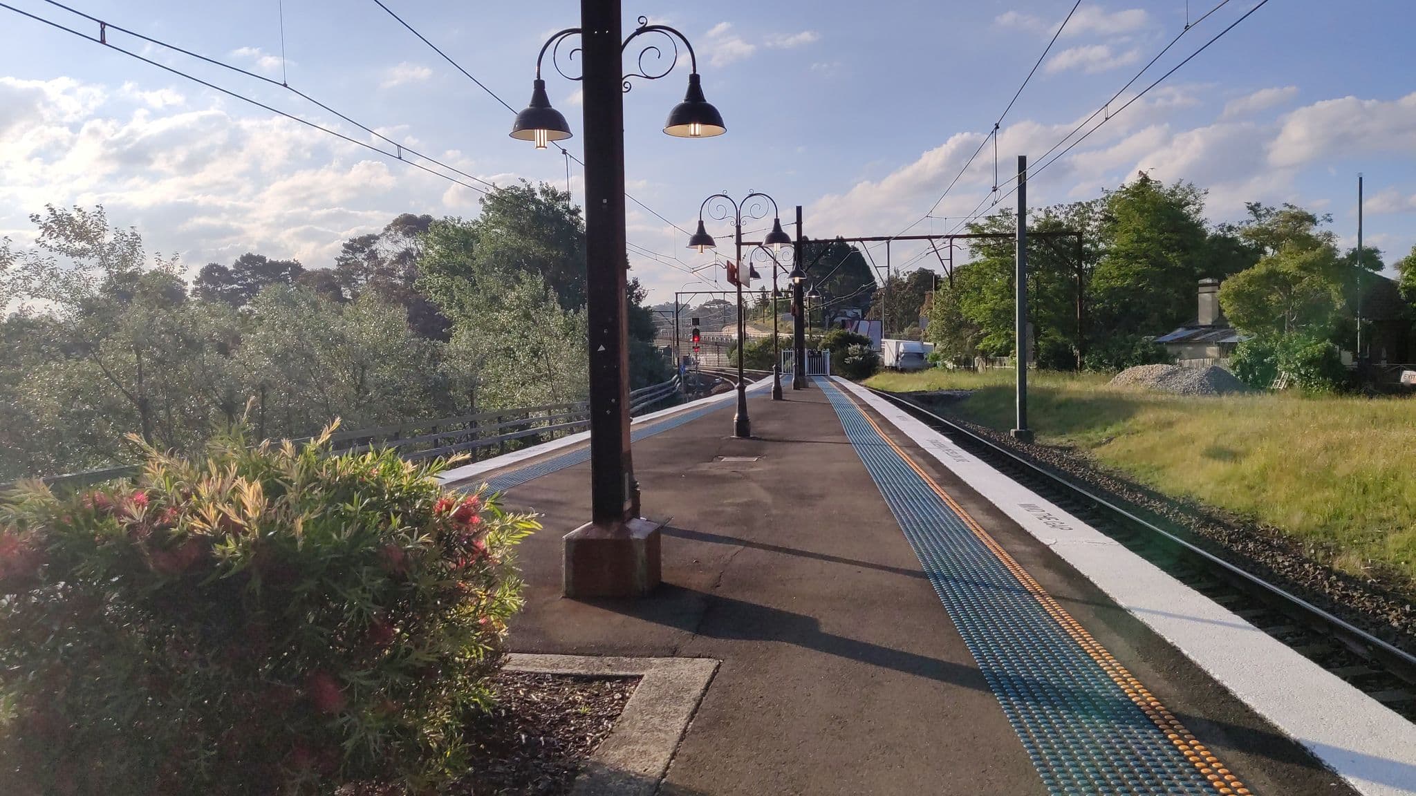 Street view near Alexandra Hotel, Blue Mountains — © radiotrefoil (CC BY-SA · Mapillary)